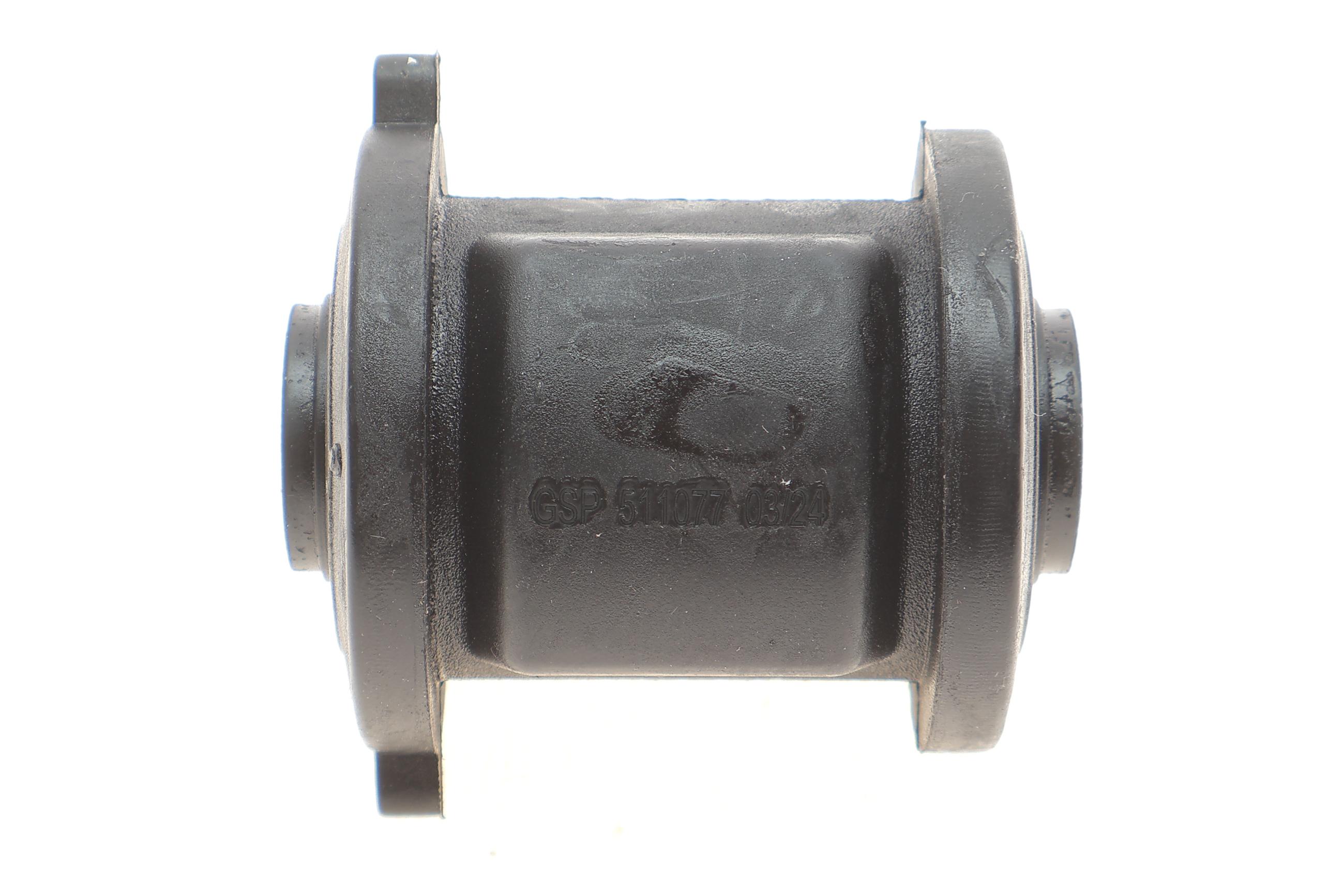 Сайлентблок важеля (заднього/знизу) Lexus RX 00-03/Toyota Camry 96-01