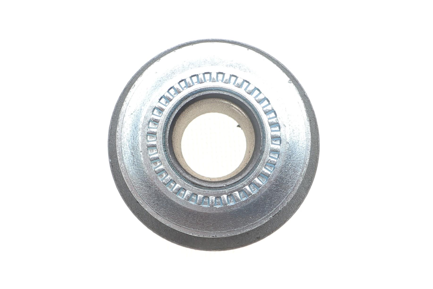 Сайлентблок важеля (переднього/знизу) Toyota Land Cruiser 90/Prado 96-02