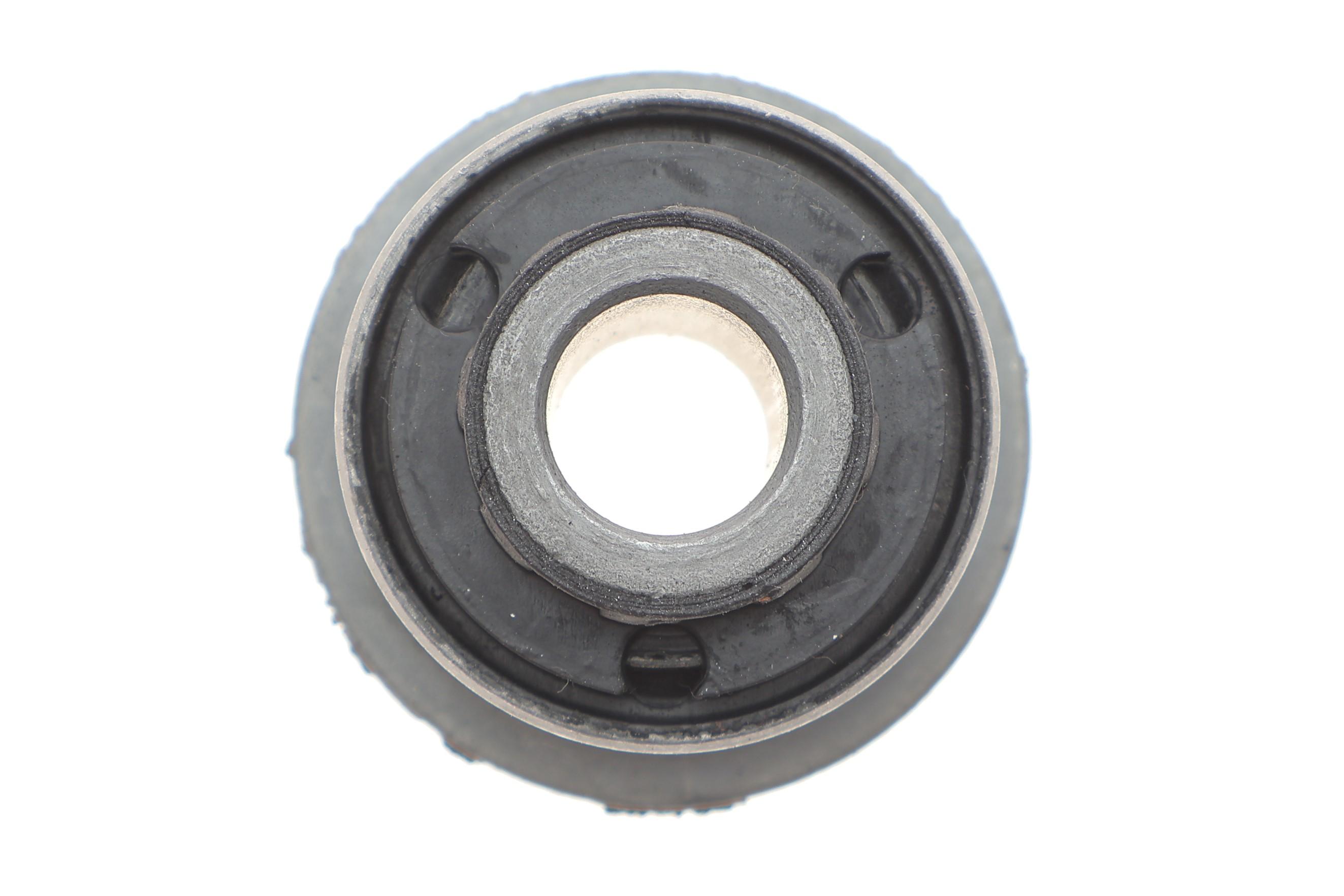 Сайлентблок важеля (переднього/знизу/спереду) Citroen C5 01-