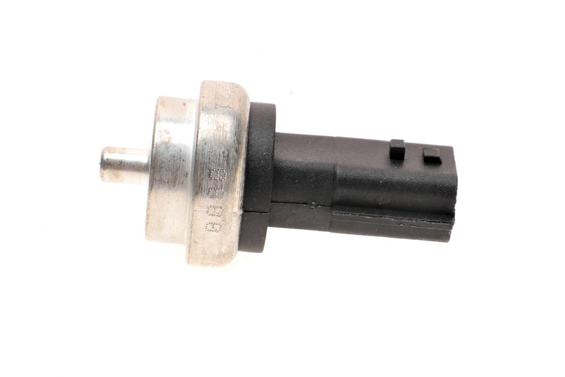 Датчик температури охолоджуючої рідини MB A-class (W176/W177)/B-class (W242/W246/W247) 97 (2 конт.)