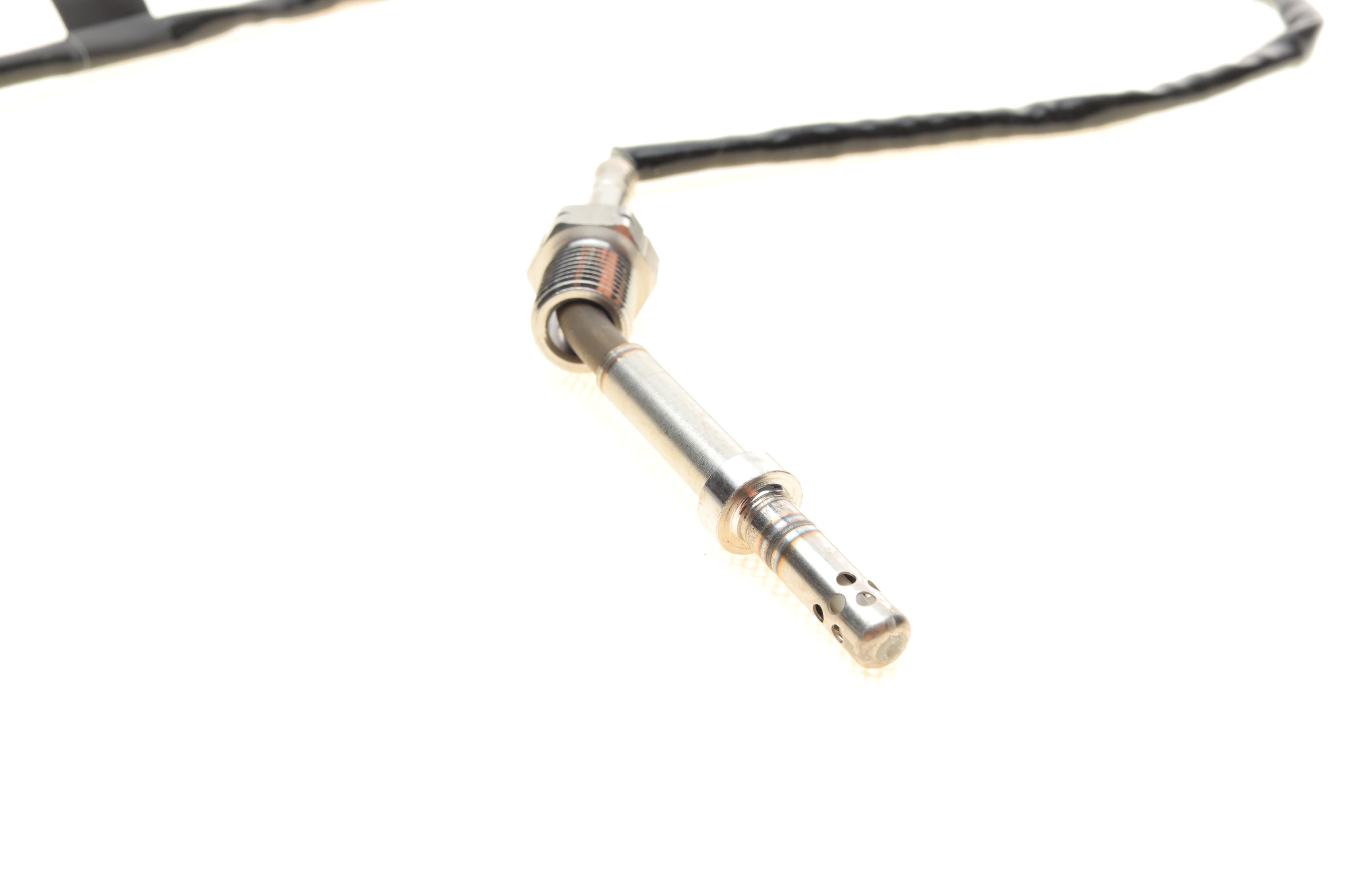 Датчик температури ОГ (перед турбіною) VW Caddy III 1.9/2.0 TDI 04-10