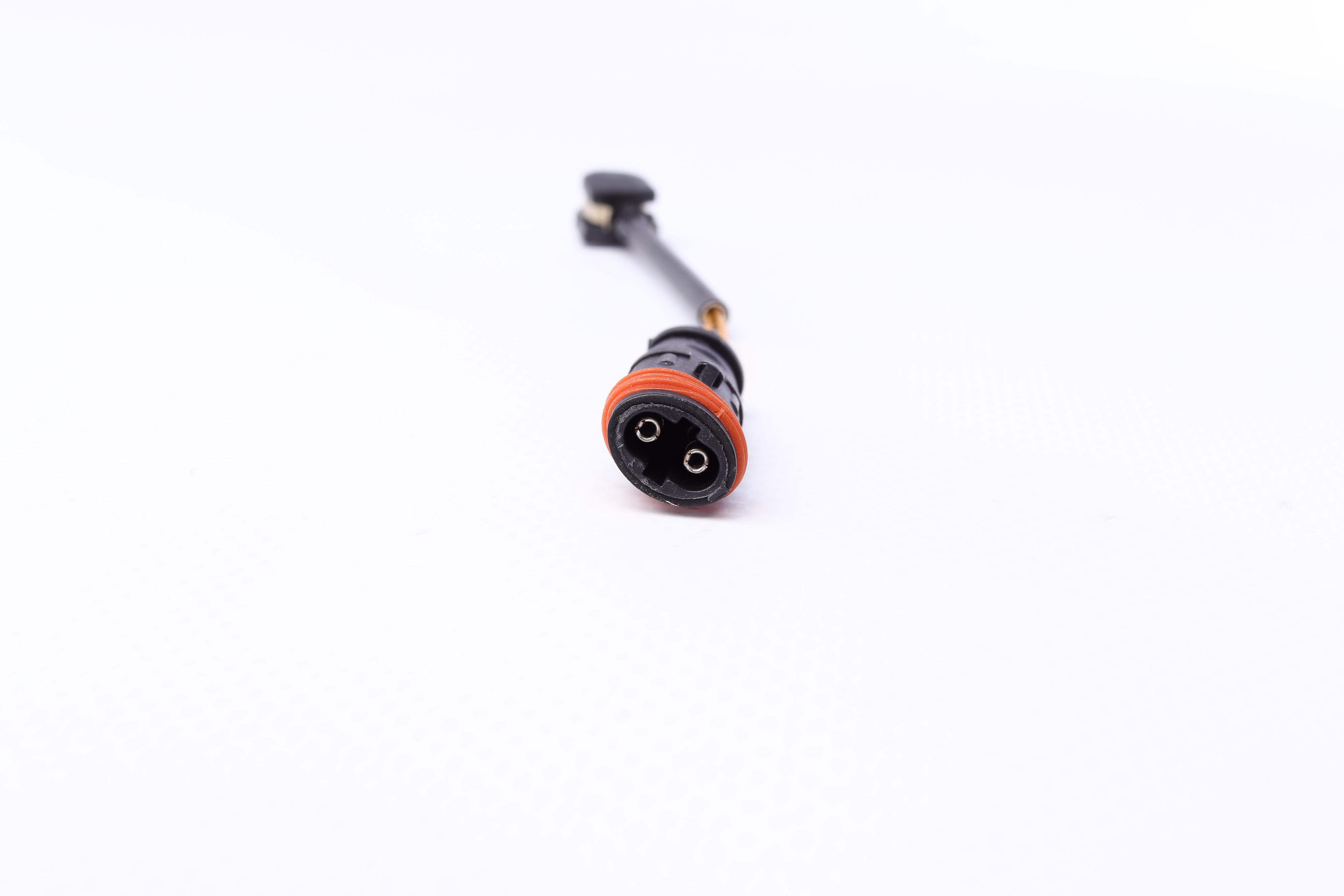 Датчик зносу гальмівних колодок MB (C190/C204/C218/S205/W212/W221) 05-