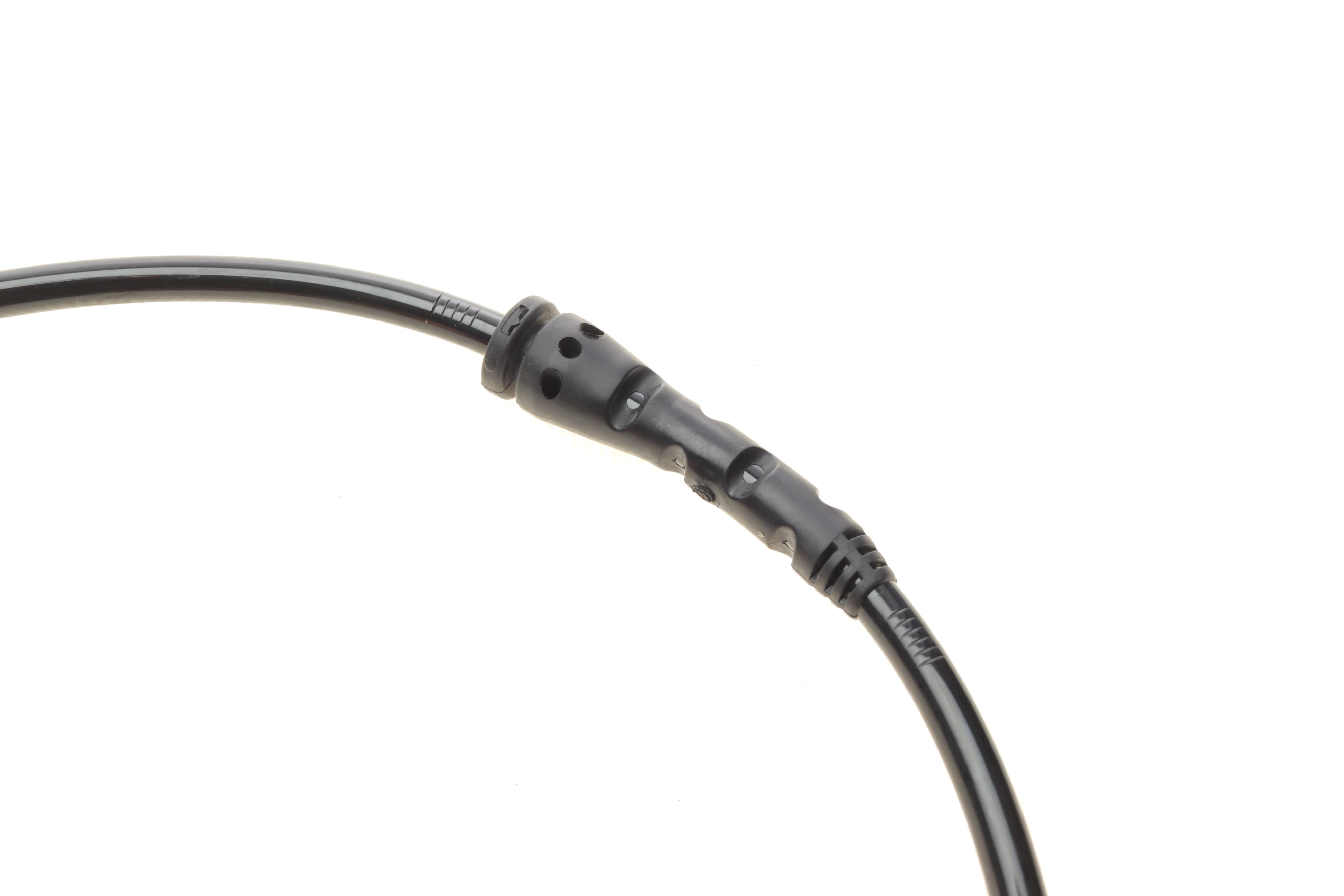 Датчик зносу гальмівних колодок (передніх) BMW 1 (E81/E82/E87)/E88)/3(E90/E91/E92/E93) 04-13 (679mm)