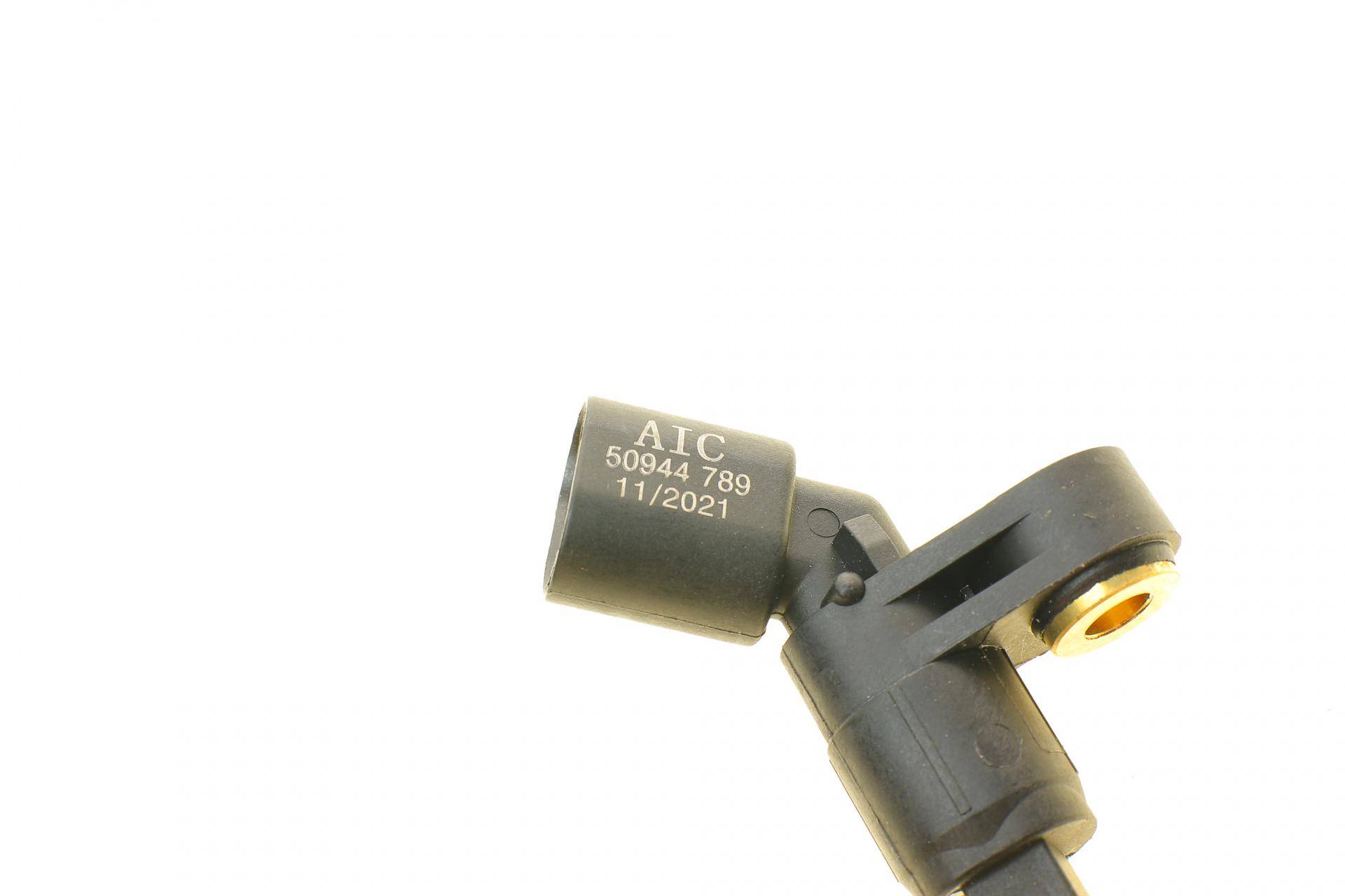 Датчик частоти обертання колеса (передній) VW Caddy II 1.4/1.6/1.9TDi 95-04 (L)