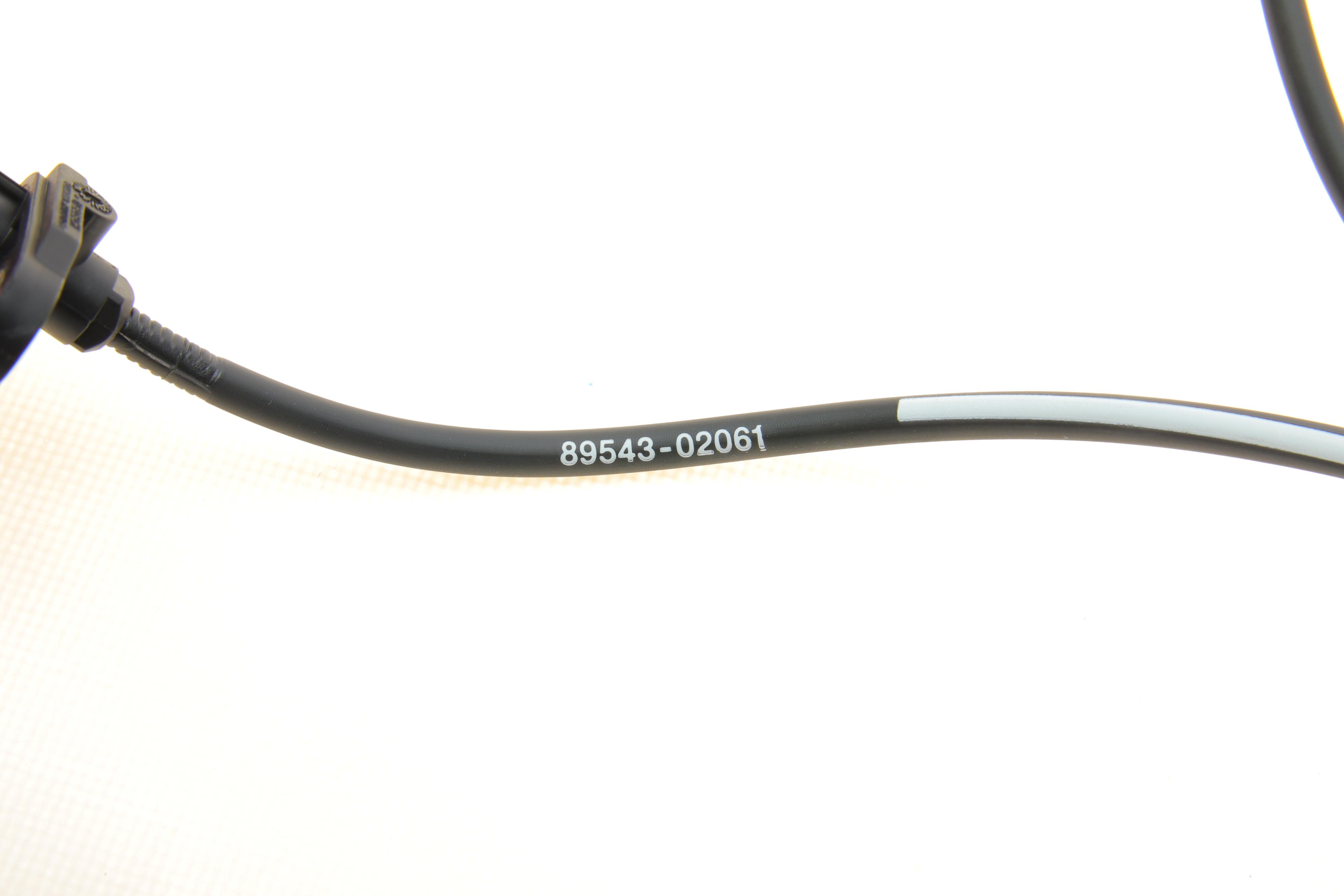 Датчик ABS (передній) Toyota Auris/Corolla/Verso 1.2-2.2D 06-19 (L)