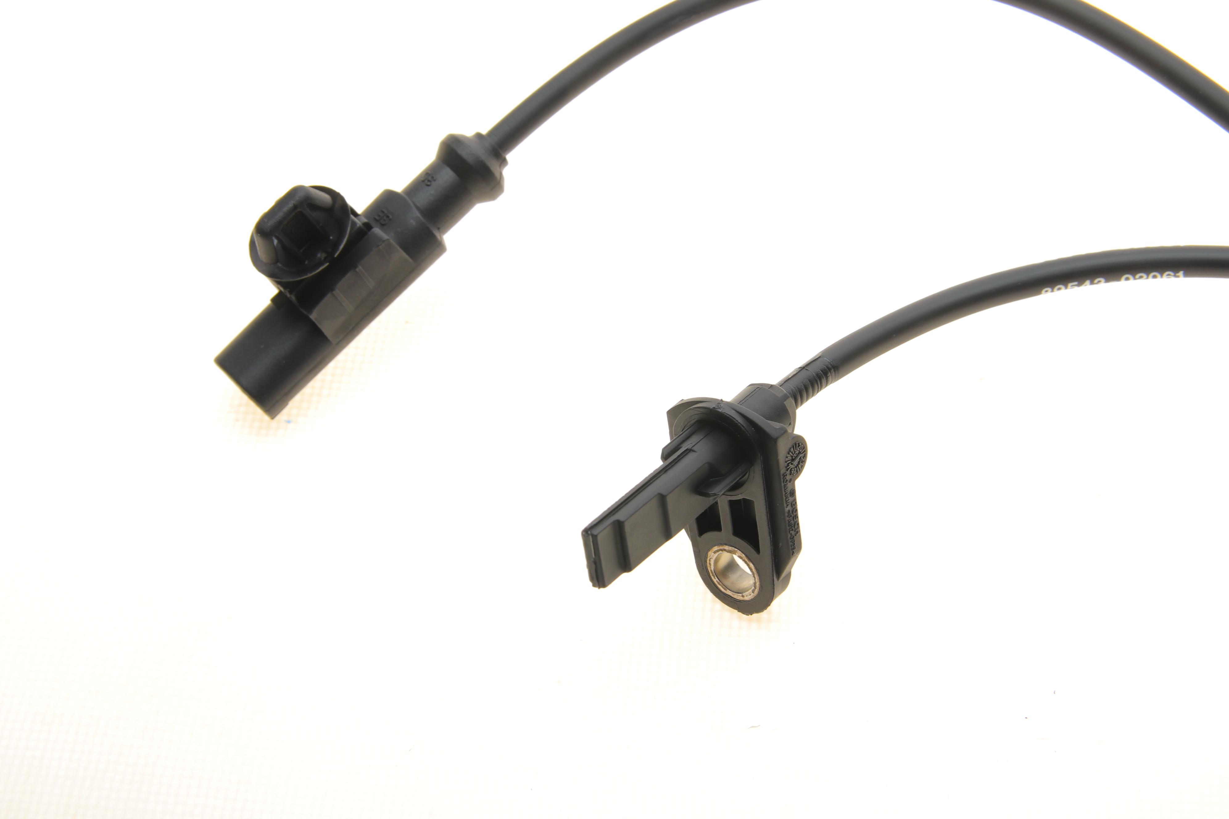 Датчик ABS (передній) Toyota Auris/Corolla/Verso 1.2-2.2D 06-19 (L)