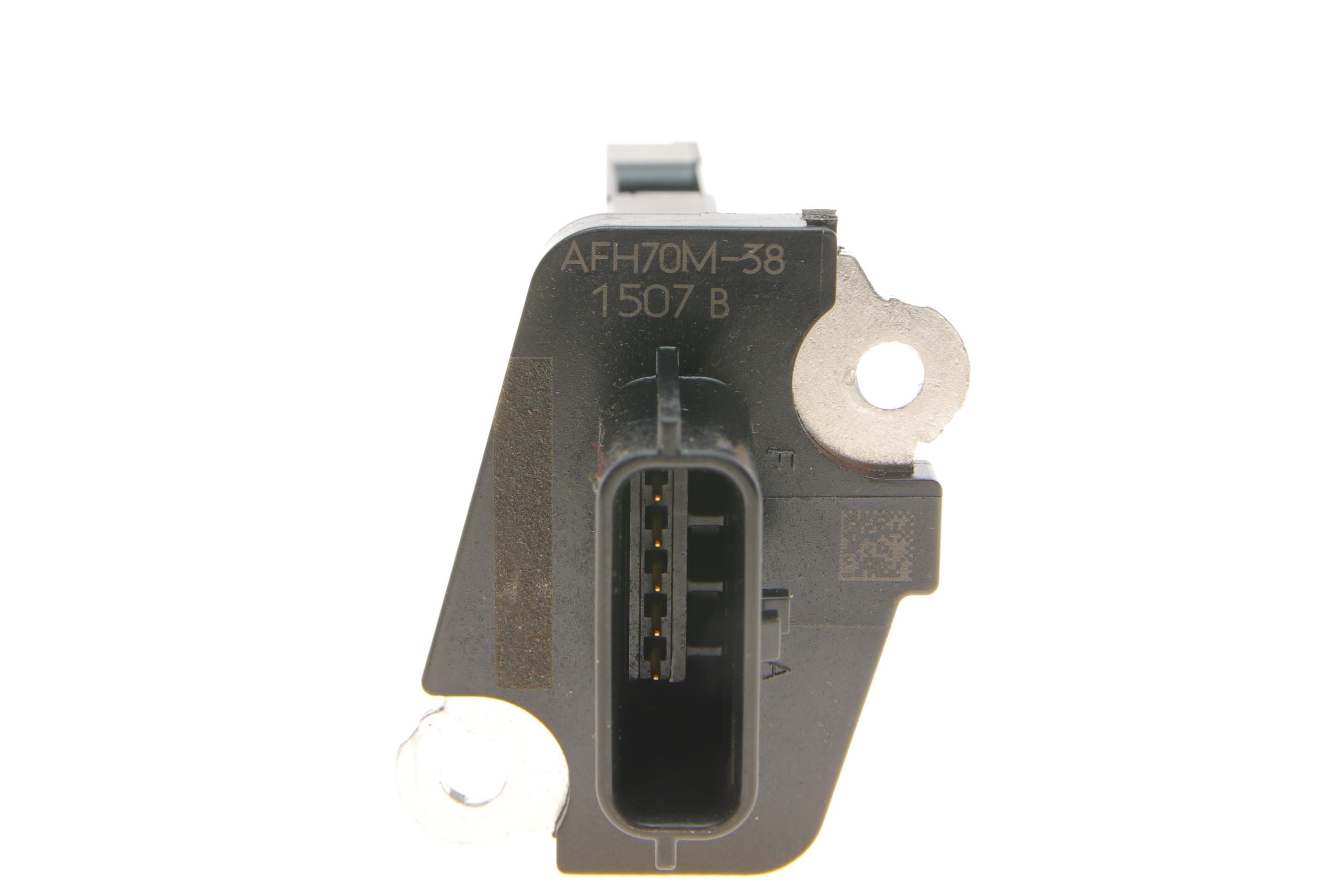 Витратомір повітря Nissan Juke/Qashqai 1.6/2.0i/2.0dCi 07- (вставка)