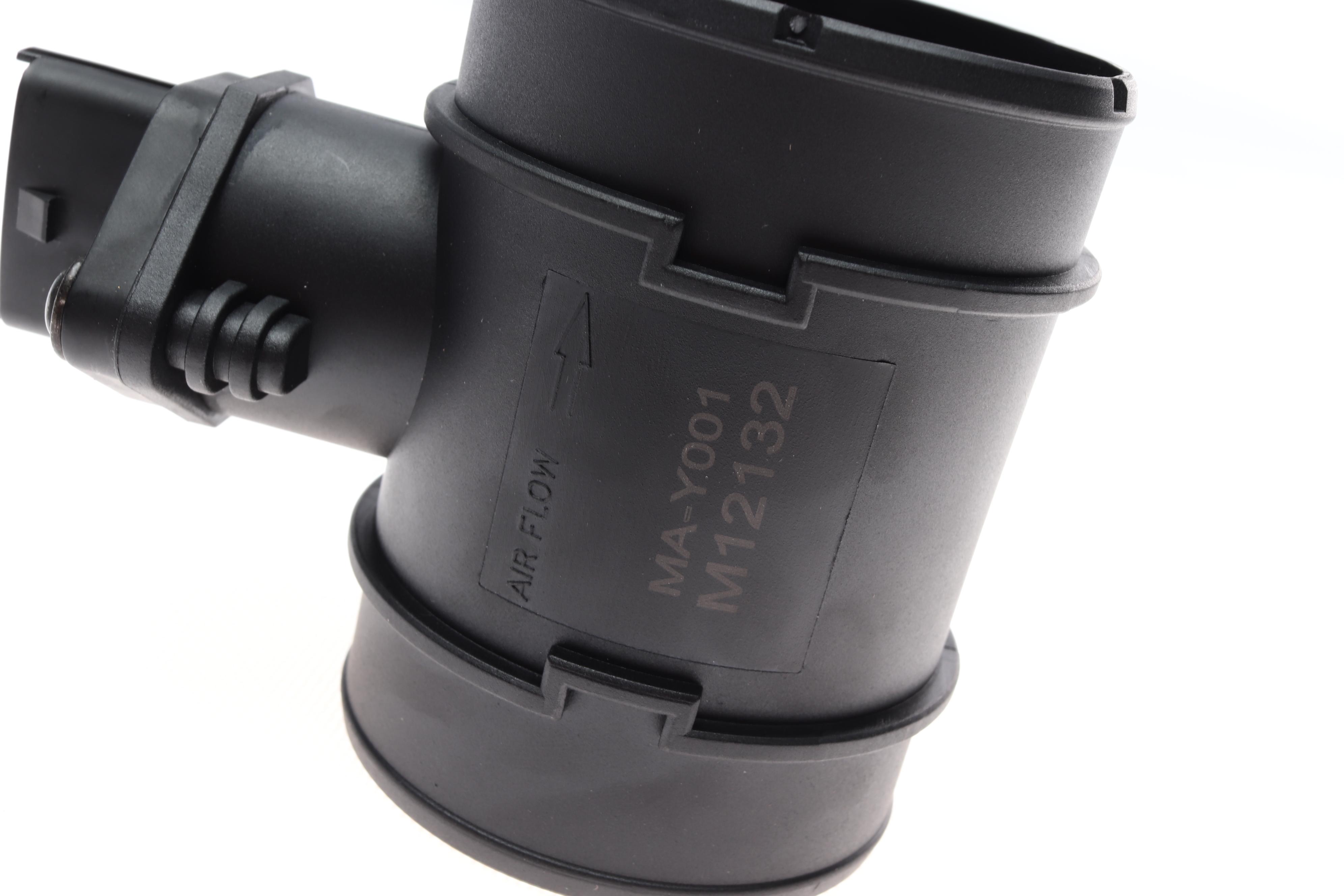 Витратомір повітря KIA Sportage II Hyundai Santa Fe/Tucson 2.0 CRDi 16V 00-15