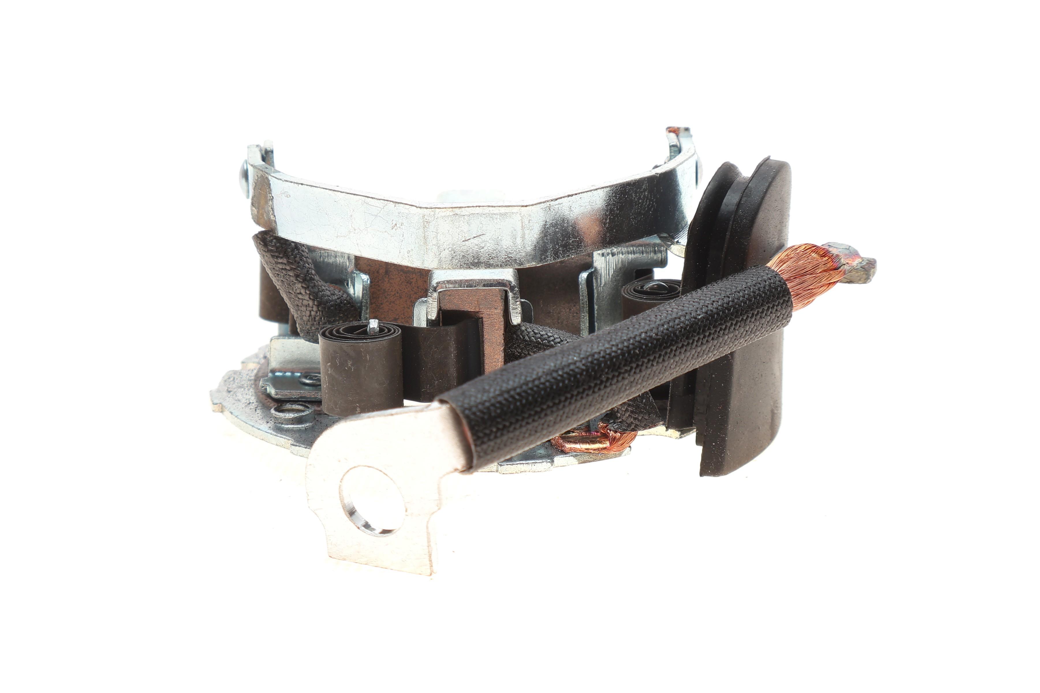 Щіткотримач генератора Ford Fiesta 1.8 DI 00-03/Focus 1.8 DI/TDCi 99-04 = 230741