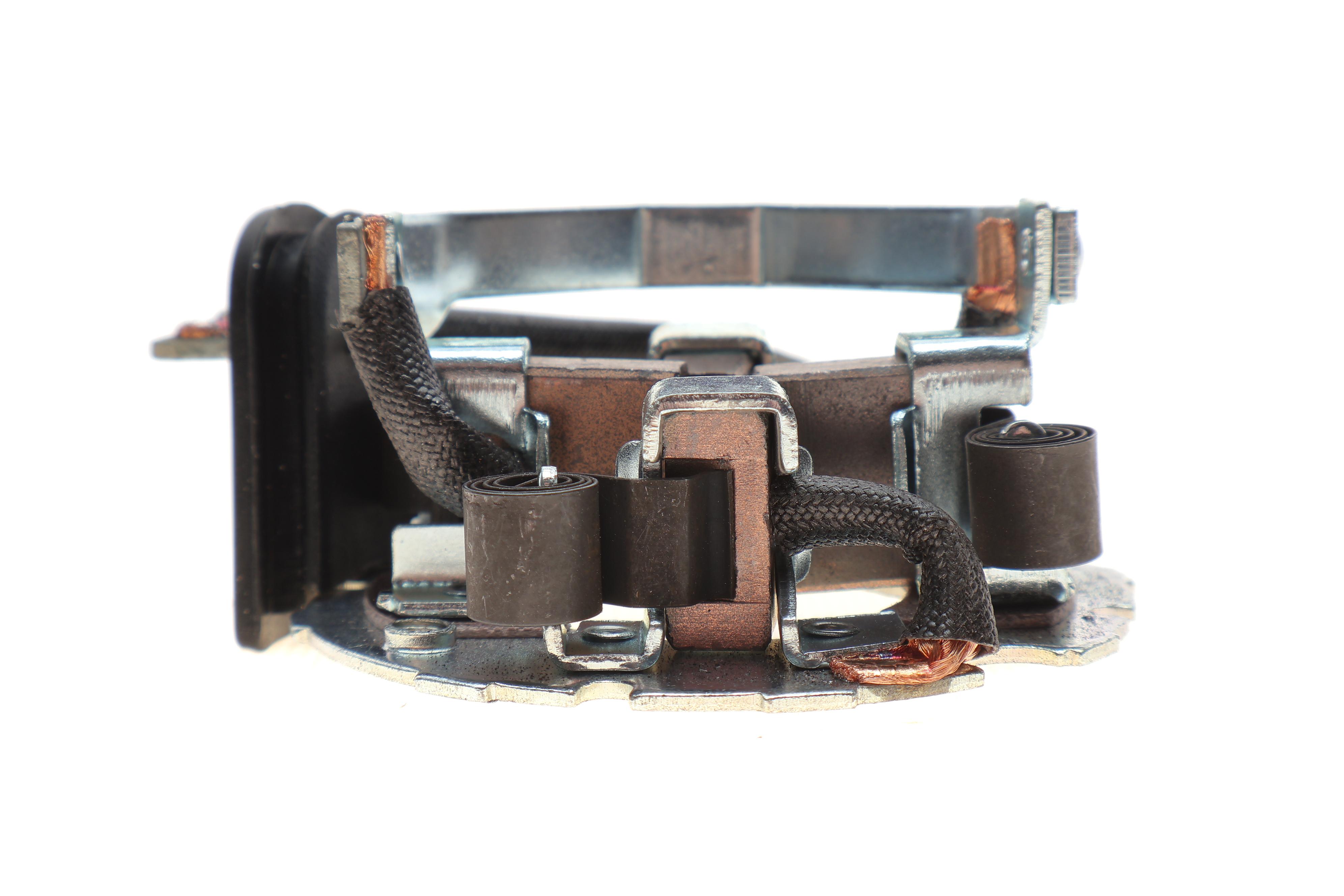 Щіткотримач генератора Ford Fiesta 1.8 DI 00-03/Focus 1.8 DI/TDCi 99-04 = 230741