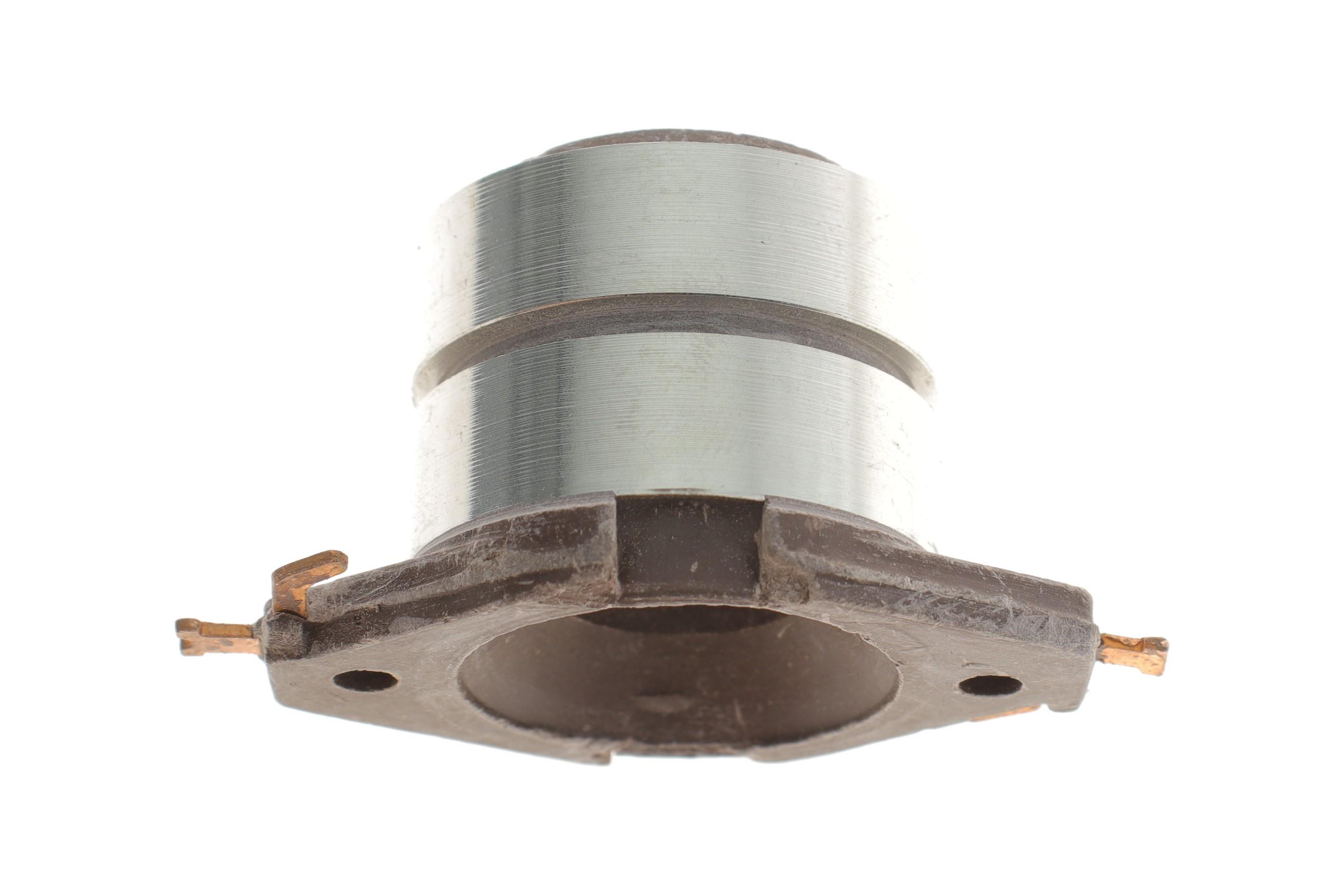 Колектор генератора Mazda 323 1.5 82-86 (15х30.8х32.5) = 138413