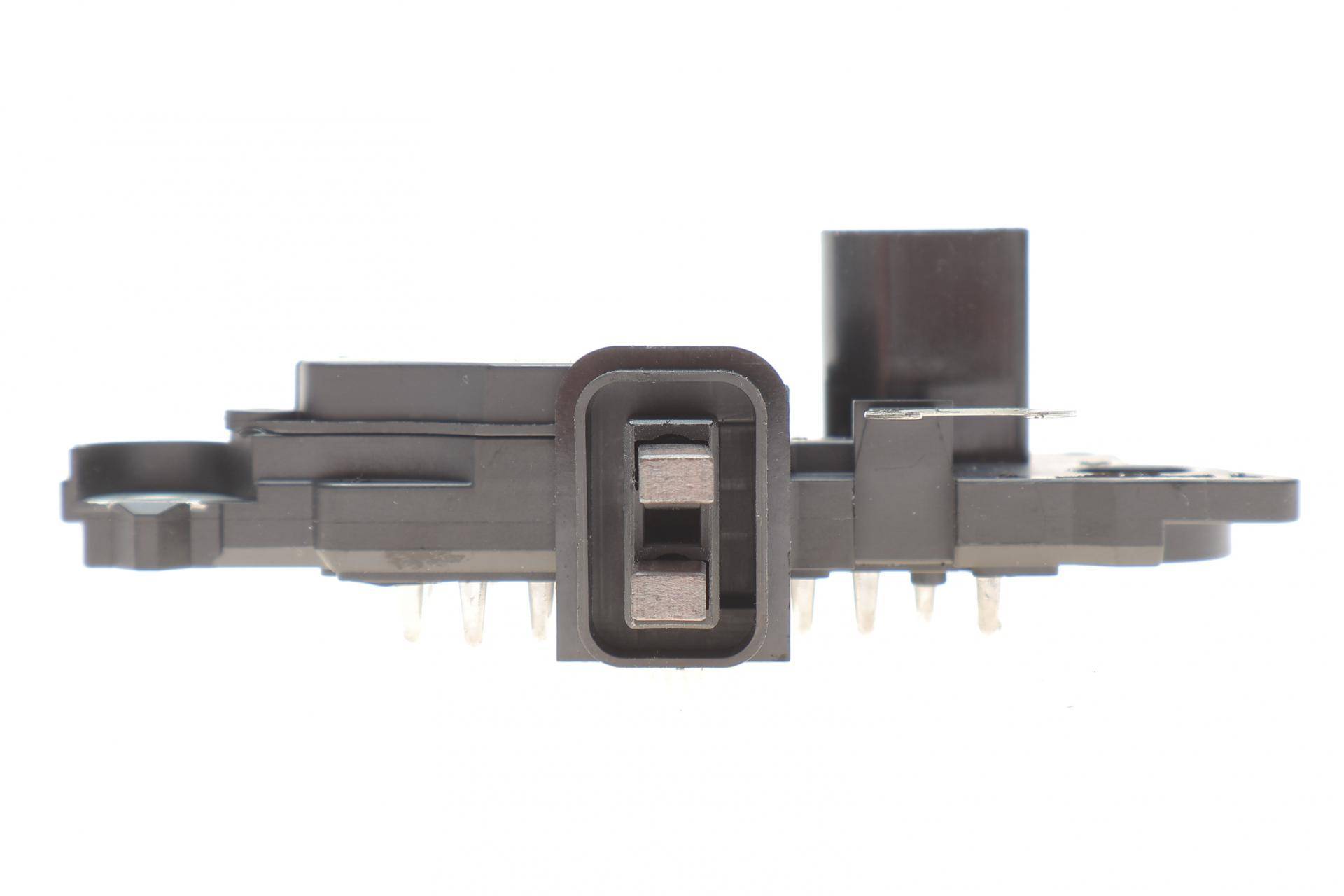 Реле генератора (14V) VW LT/T4 2.5TDI 96- (під фішку) = 139925