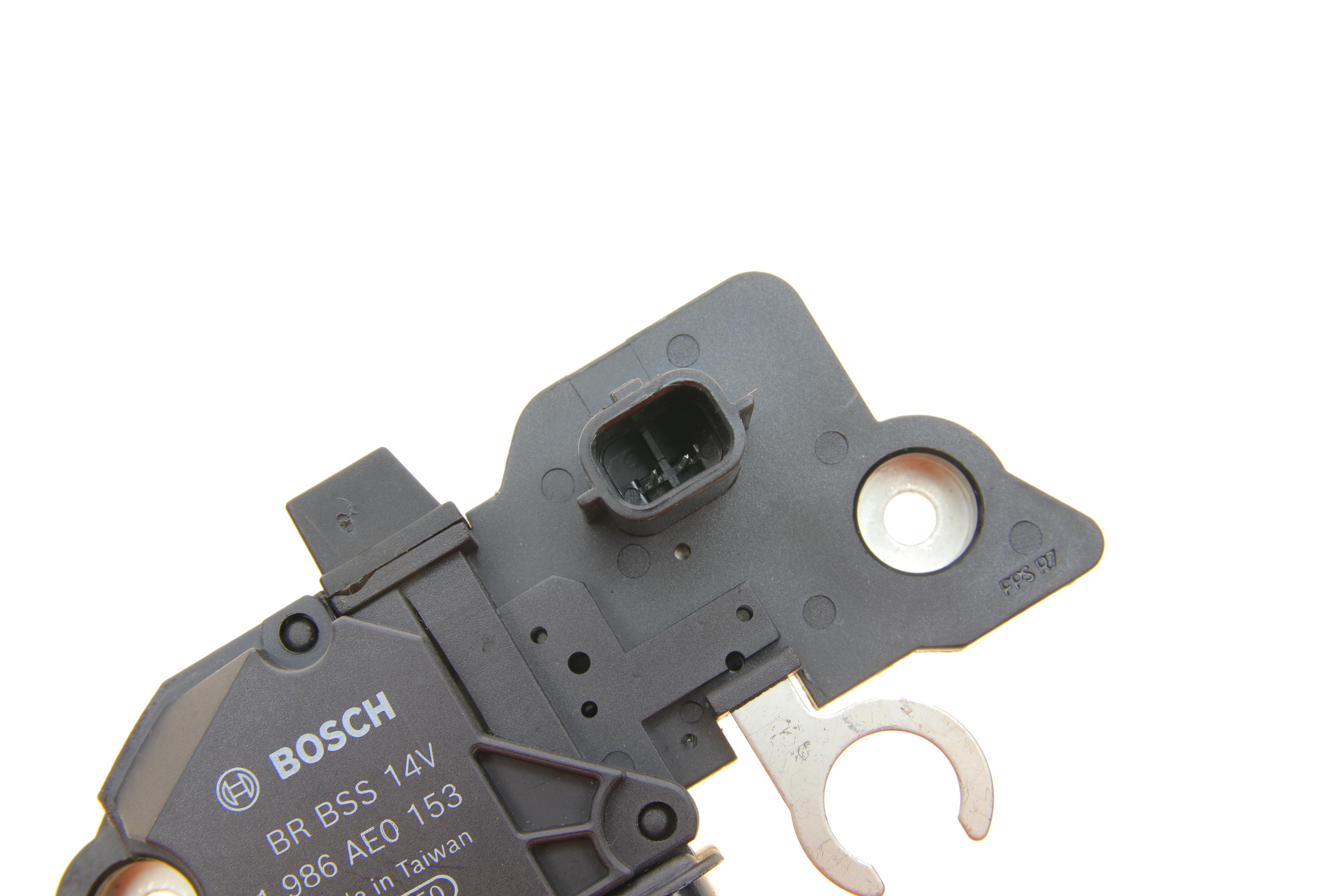 Реле генератора Audi A1/A3/A4/A5/Q3/Q5/VW Caddy 1.2-3.0D 03-