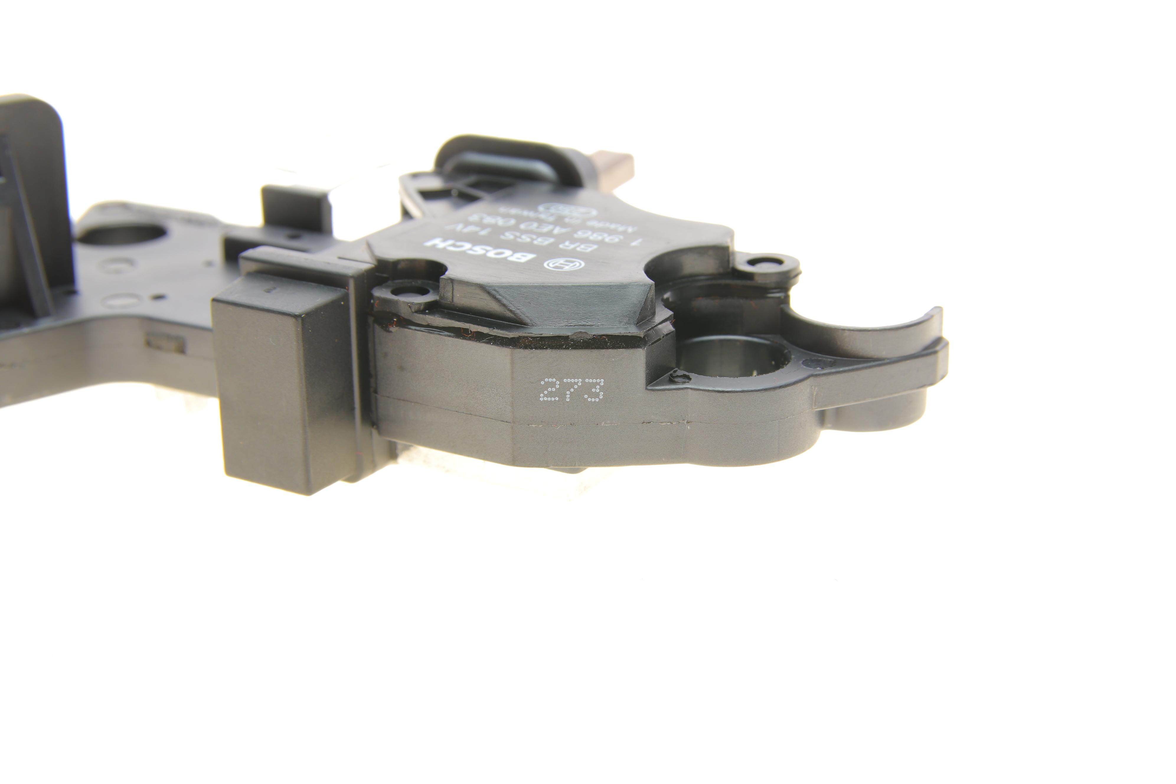 Реле генератора BMW 3 (E46/E90)/5 (E60) 01-15