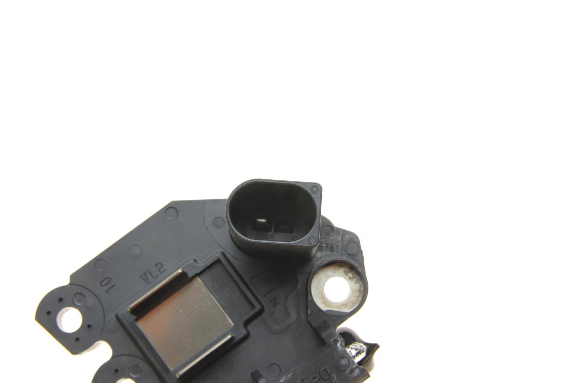 Реле генератора MB Sprinter 3.0CDI OM642 (1 контакт)