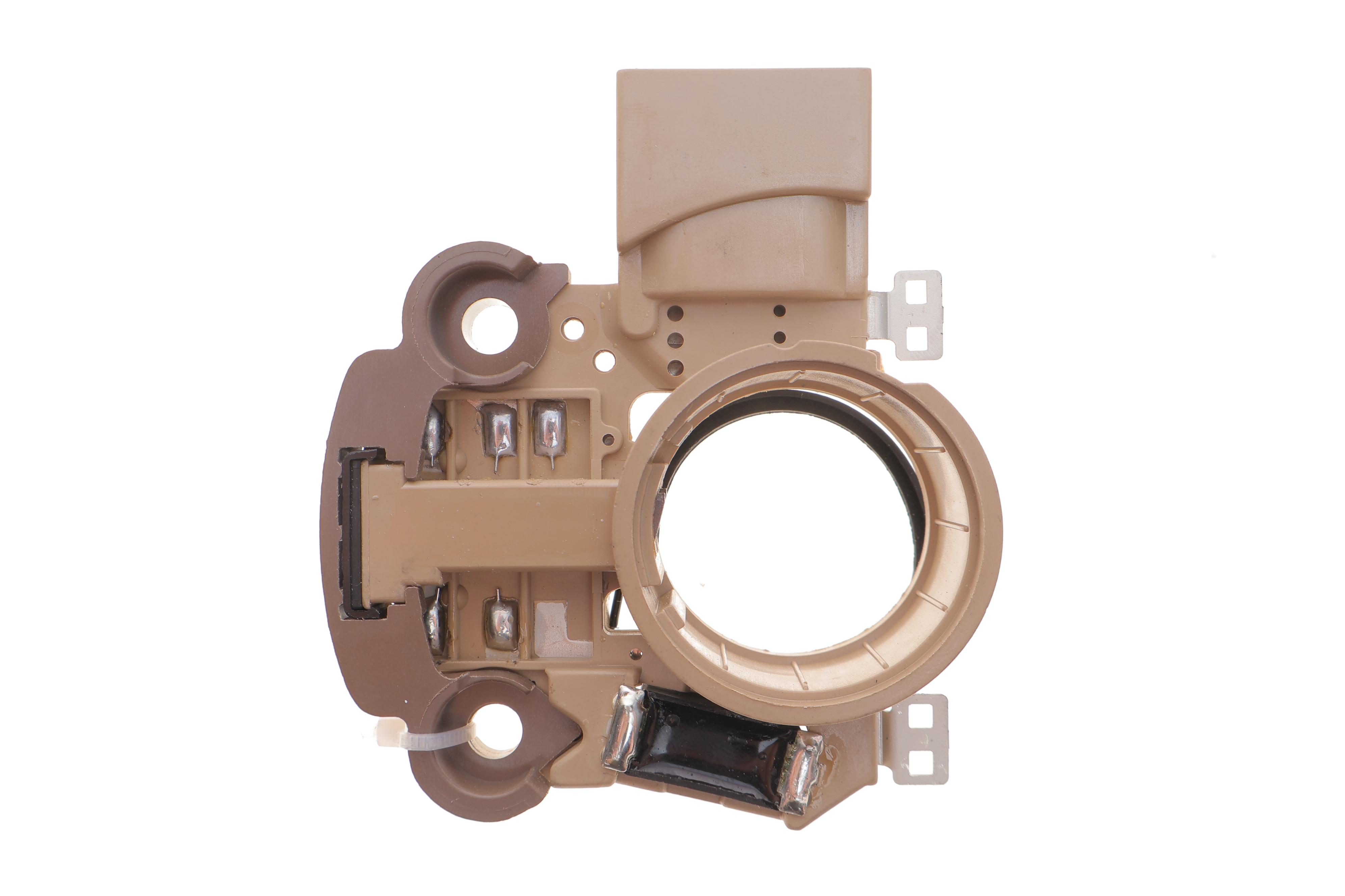 Реле генератора (12V) Mitsubishi Pajero 2.5 TD 90-