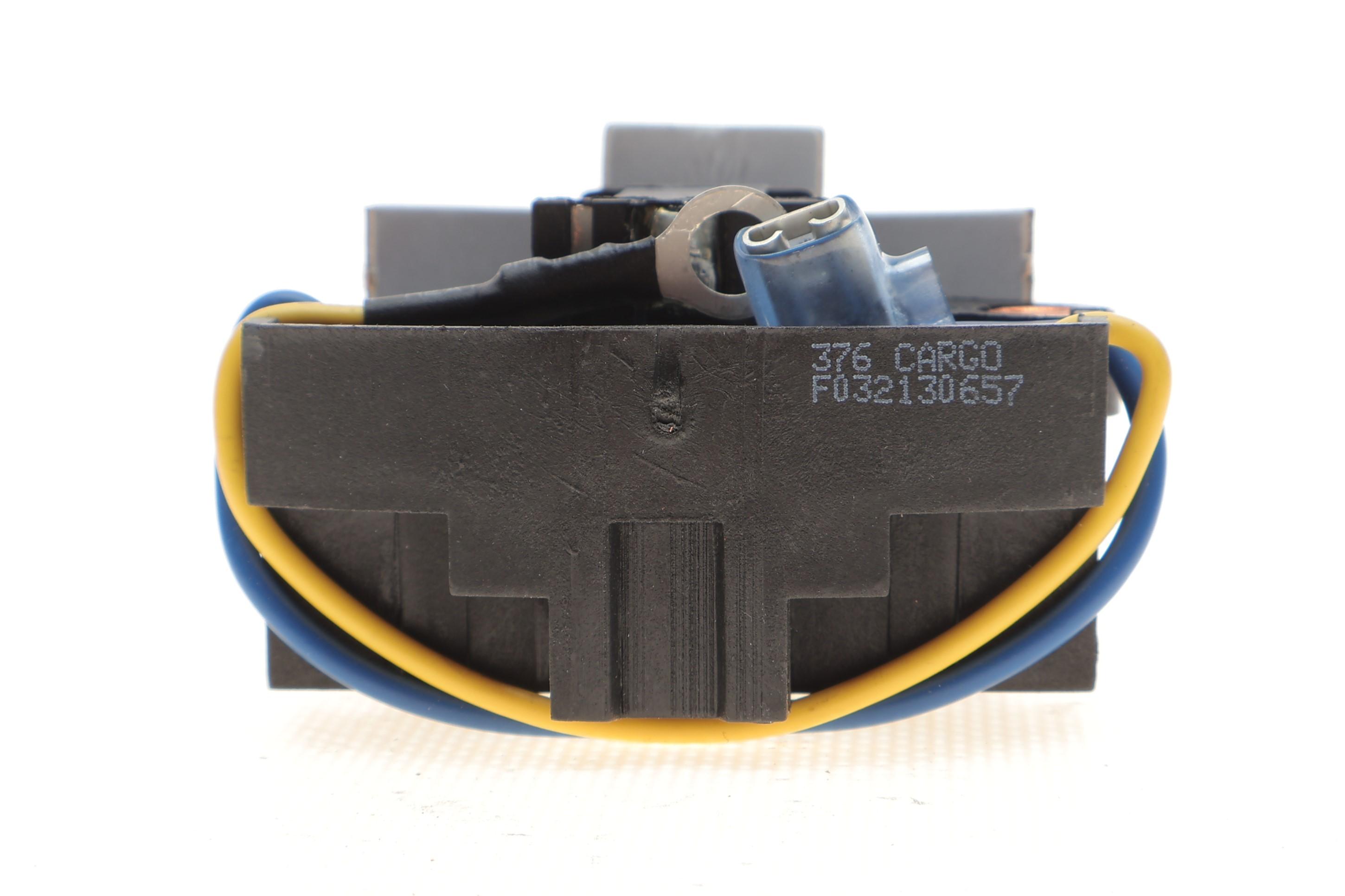 Реле генератора (14V) Nissan/Peugeot/Renault/Volvo = 130657