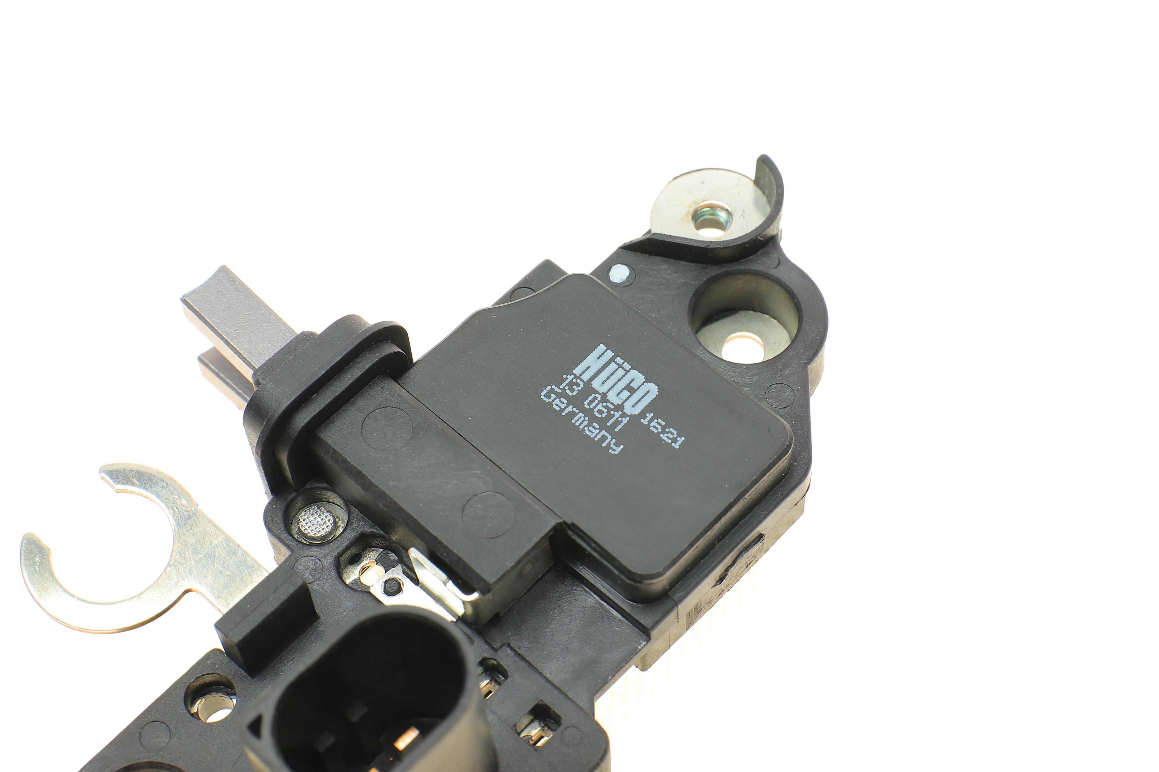 Реле генератора (14, 5V) MB E-class (W211)/Vito (W639) 03- (M111-M113) (HÜCO)