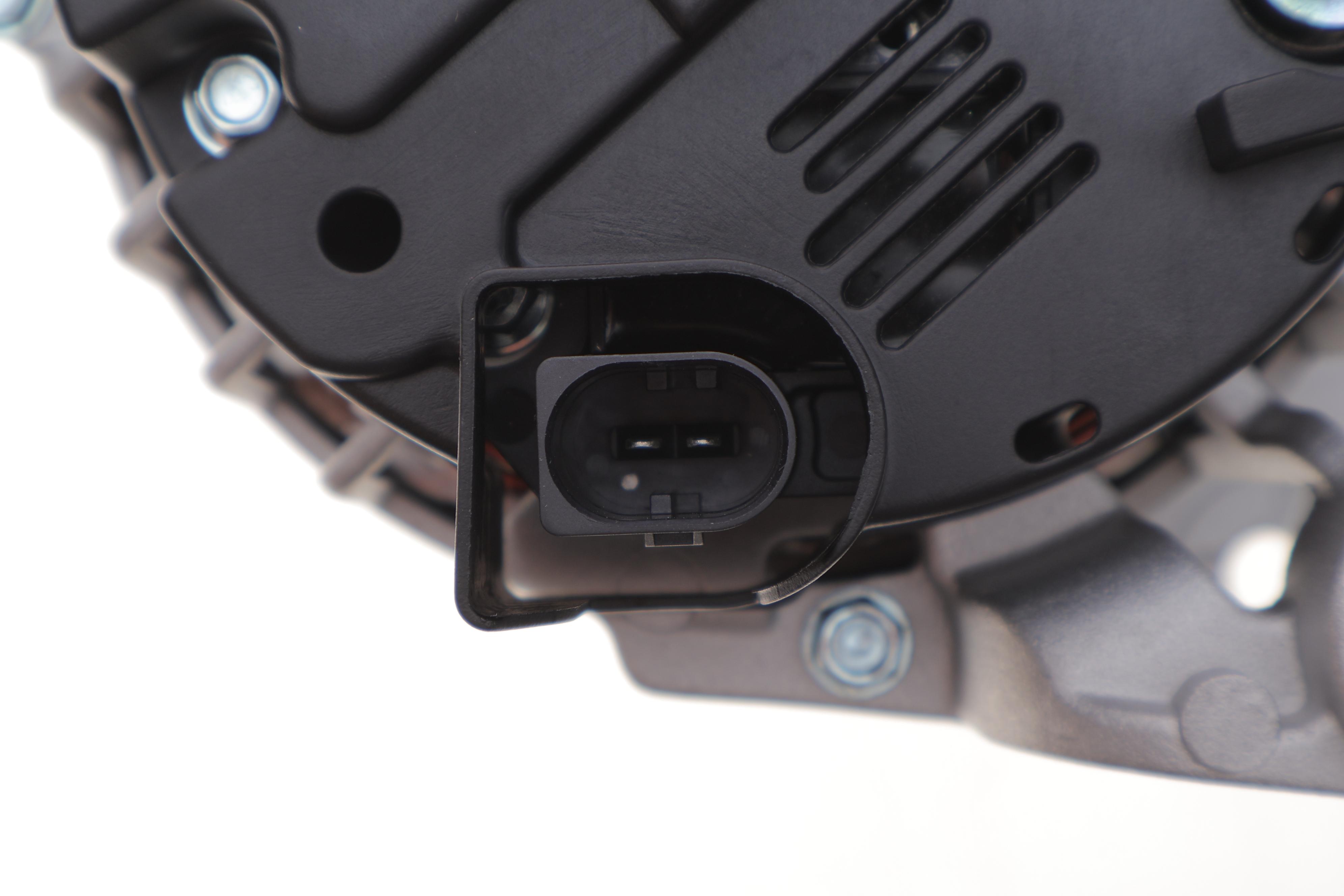 Генератор Skoda Superb 2.5 TDI 03-08/VW Passat 2.8 96-05 (14V/140A) = 113510