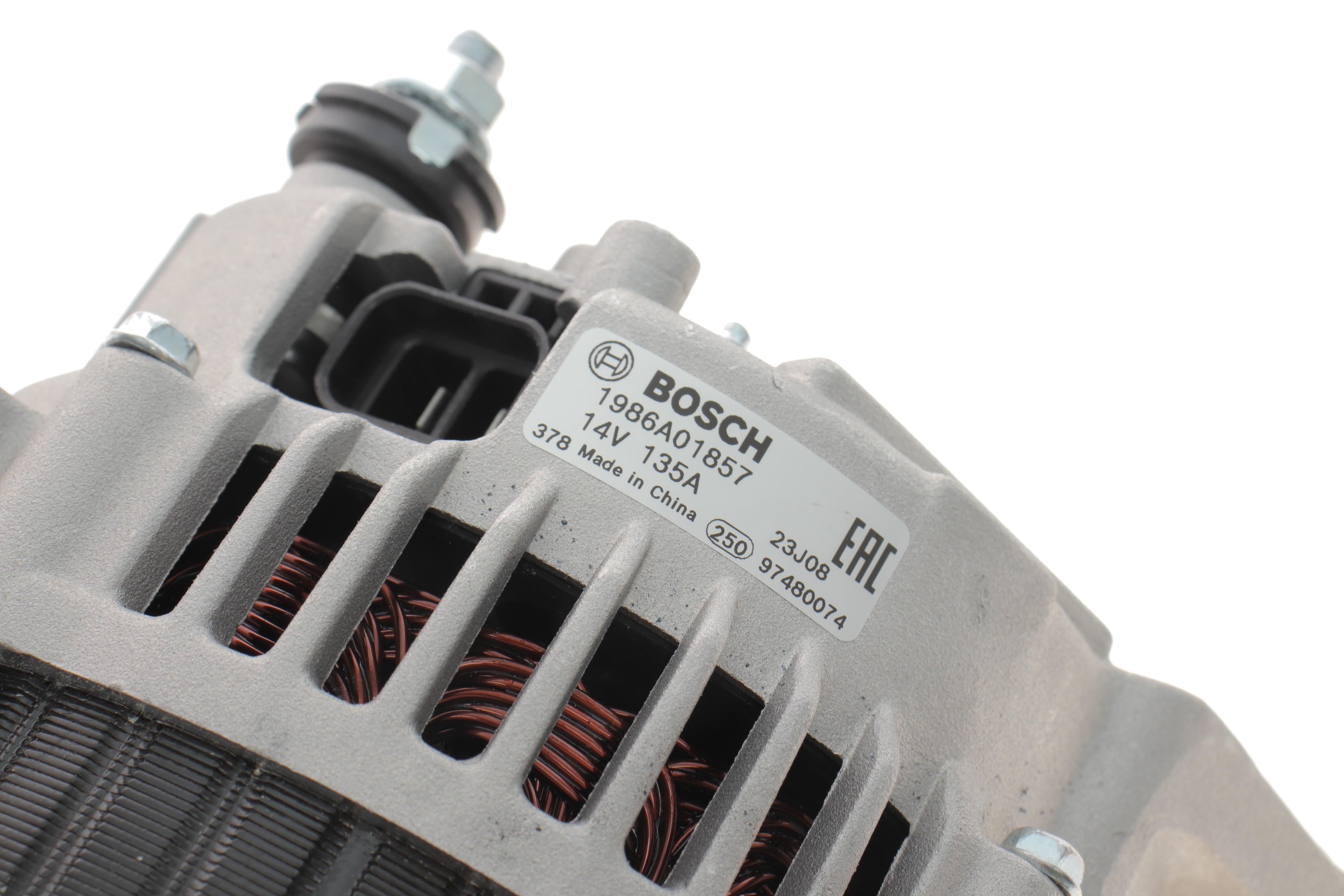 Генератор Nissan Interstar/ Opel Movano A 3.0D 03- (14V/135A)