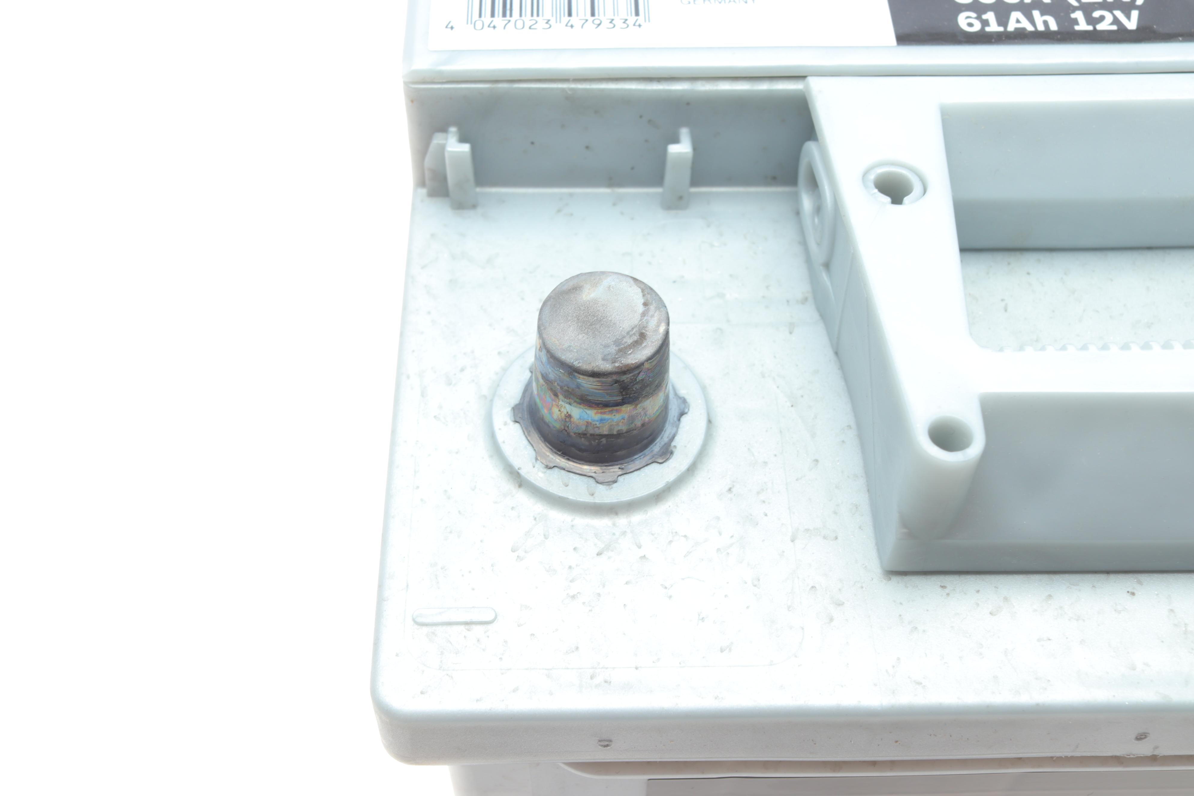 Акумуляторна батарея 61Ah/600A (242x175x175/+R/B13)