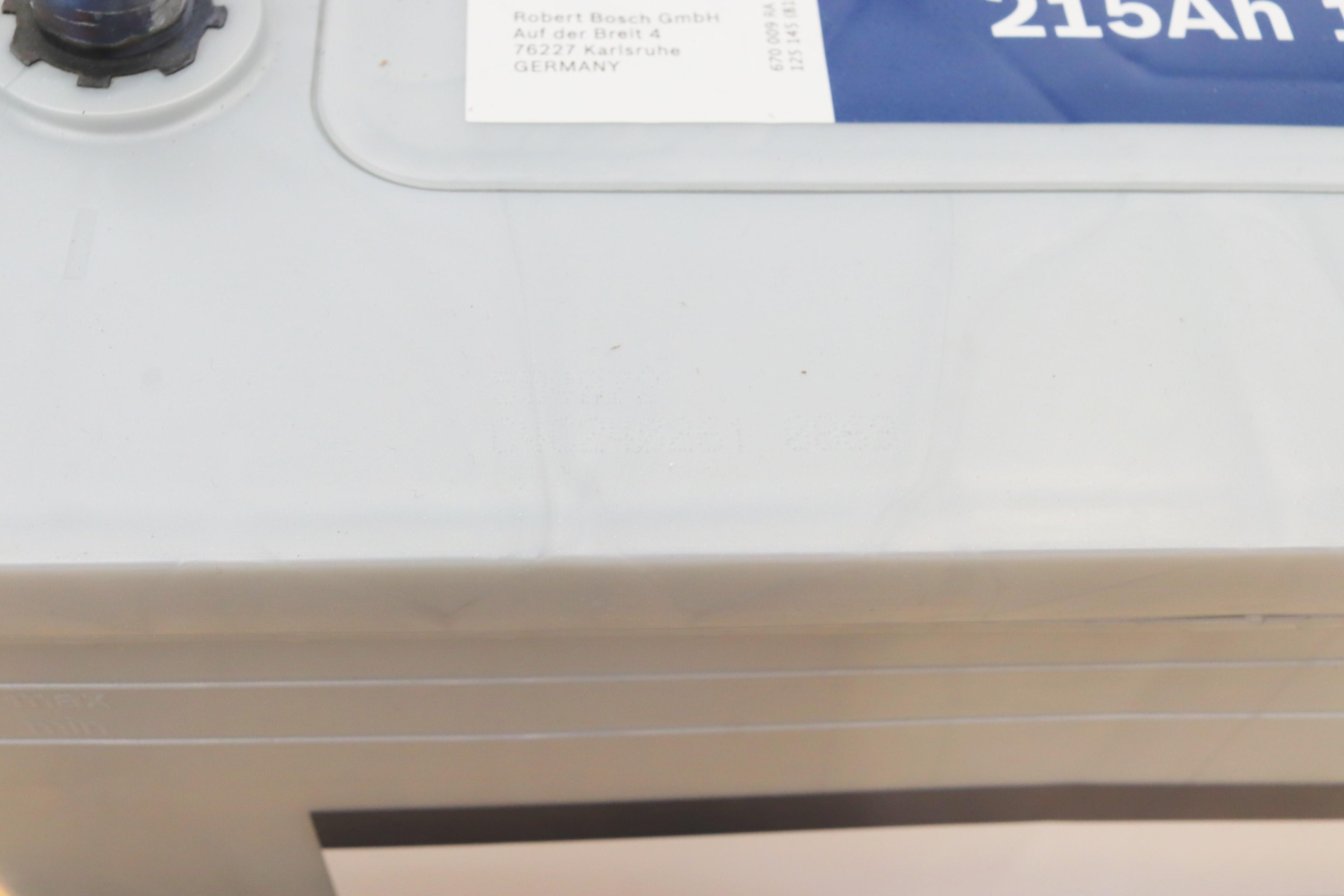 Акумуляторна батарея 215Ah/1150A (518x274x242/+L/B00) знято з постачання