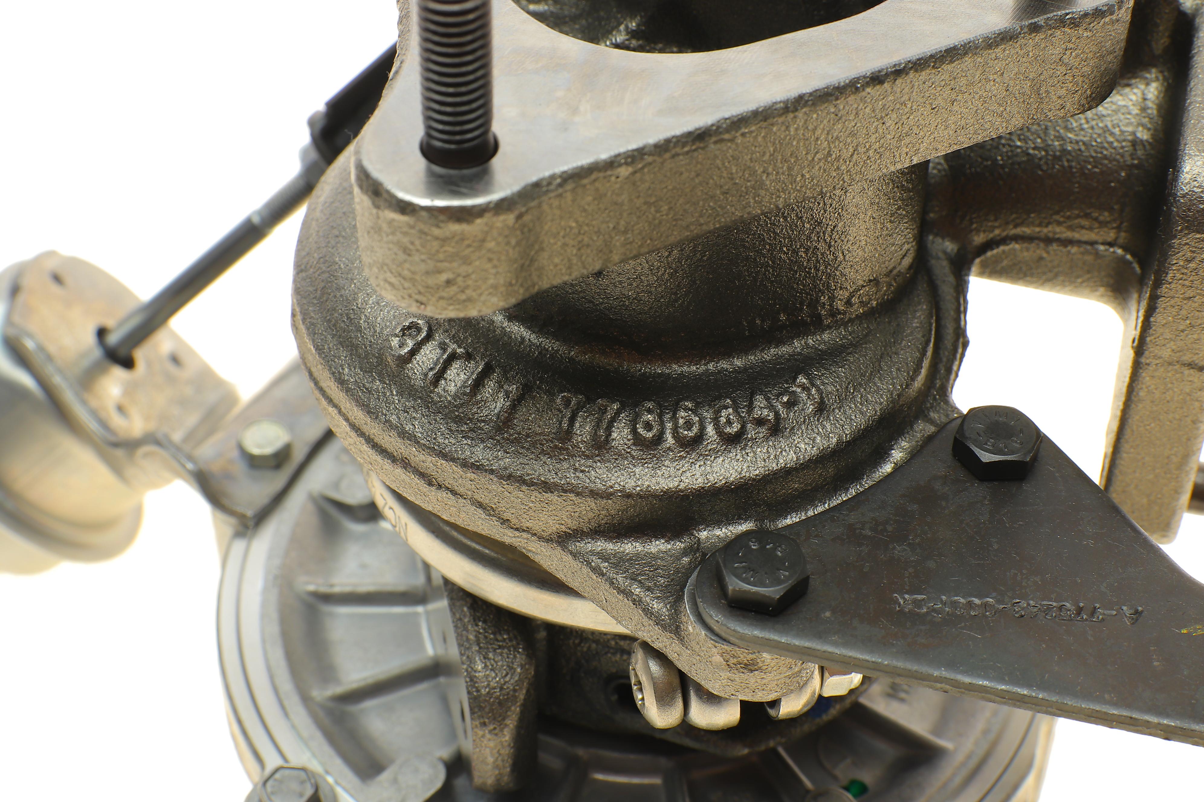 Турбіна Renault Trafic 2.0dCI 06- (M9R630, 692)/Master III 2.3dCi 10- (M9T670, 686, 690, 704, 870, 8