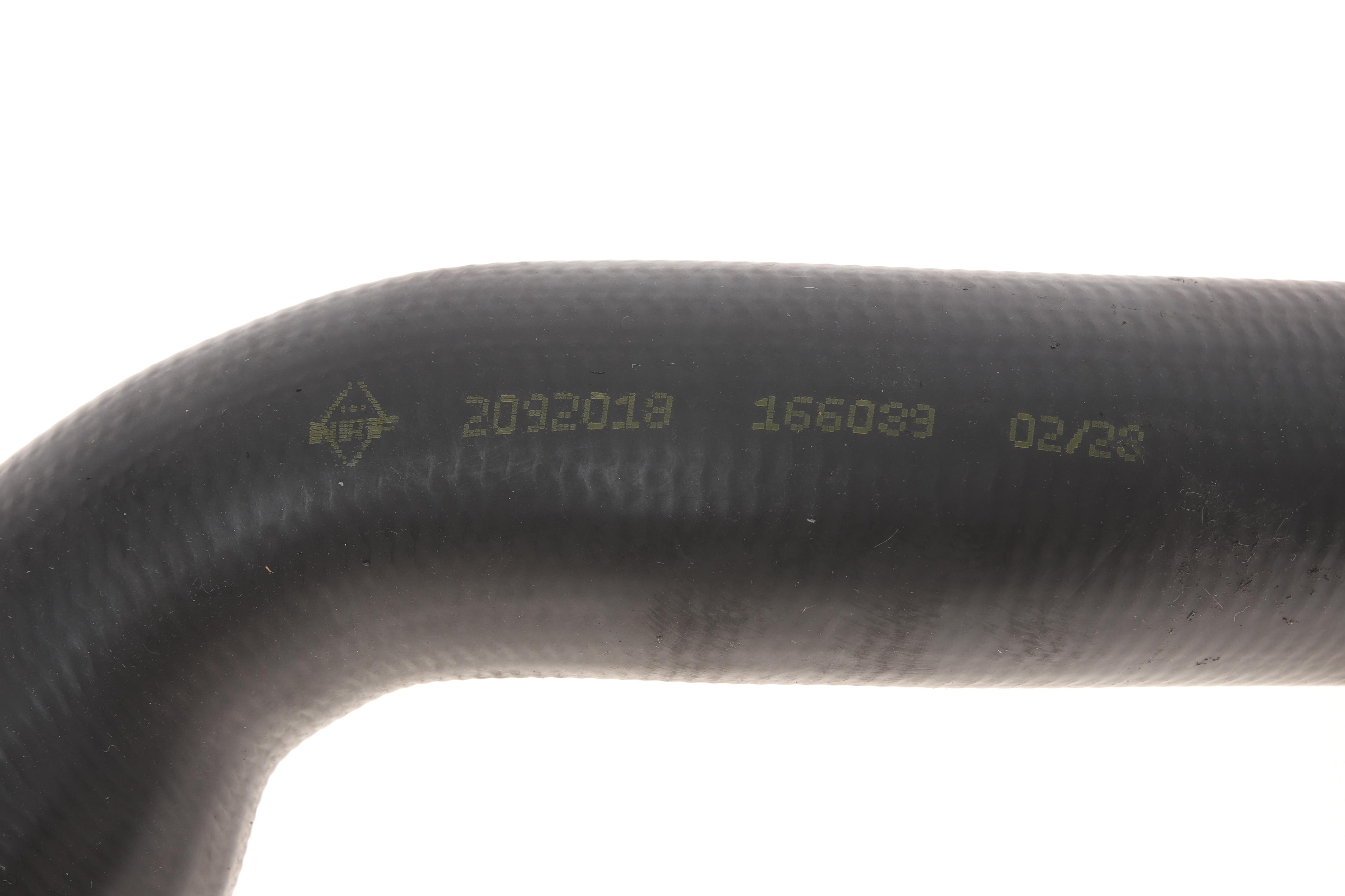 Патрубок інтеркулера (нижній) MB Sprinter 2.1/2.7CDI 00-06 OM611/612/647