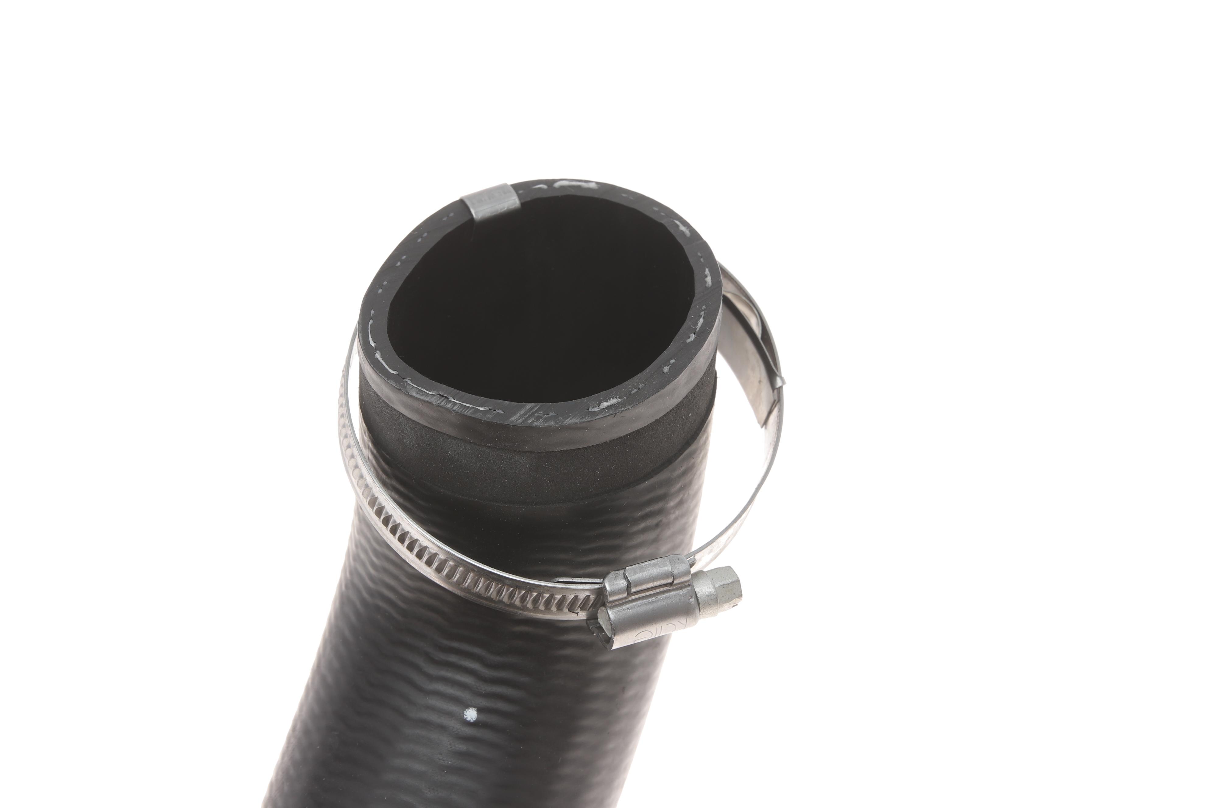 Патрубок інтеркулера (випуск) (L) MB Sprinter 2.1D/2.2D 06- (OM646)