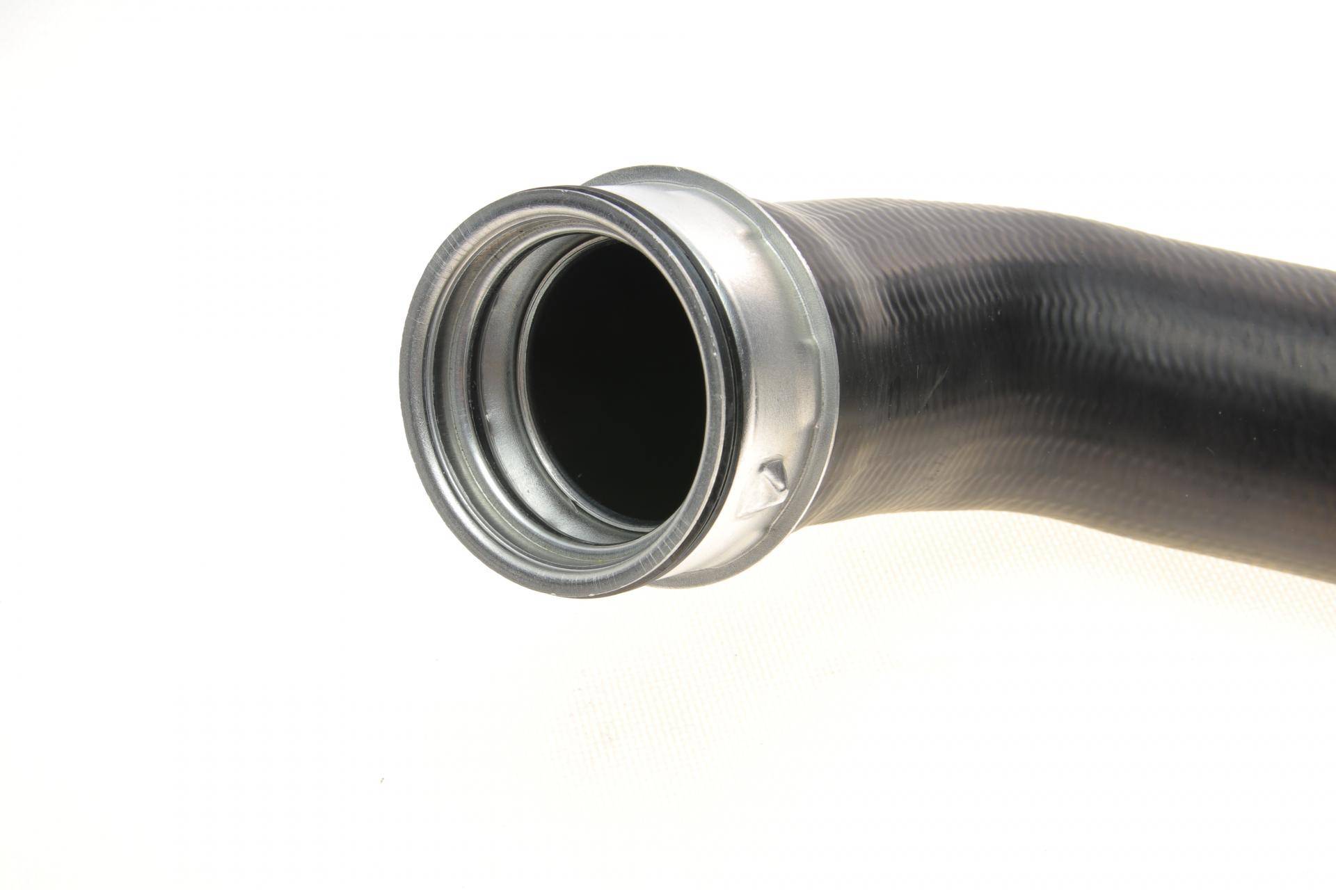 Патрубок інтеркулера (верхній) VW Passat/Skoda Superb 1.9TDI/2.0TDI 00-08