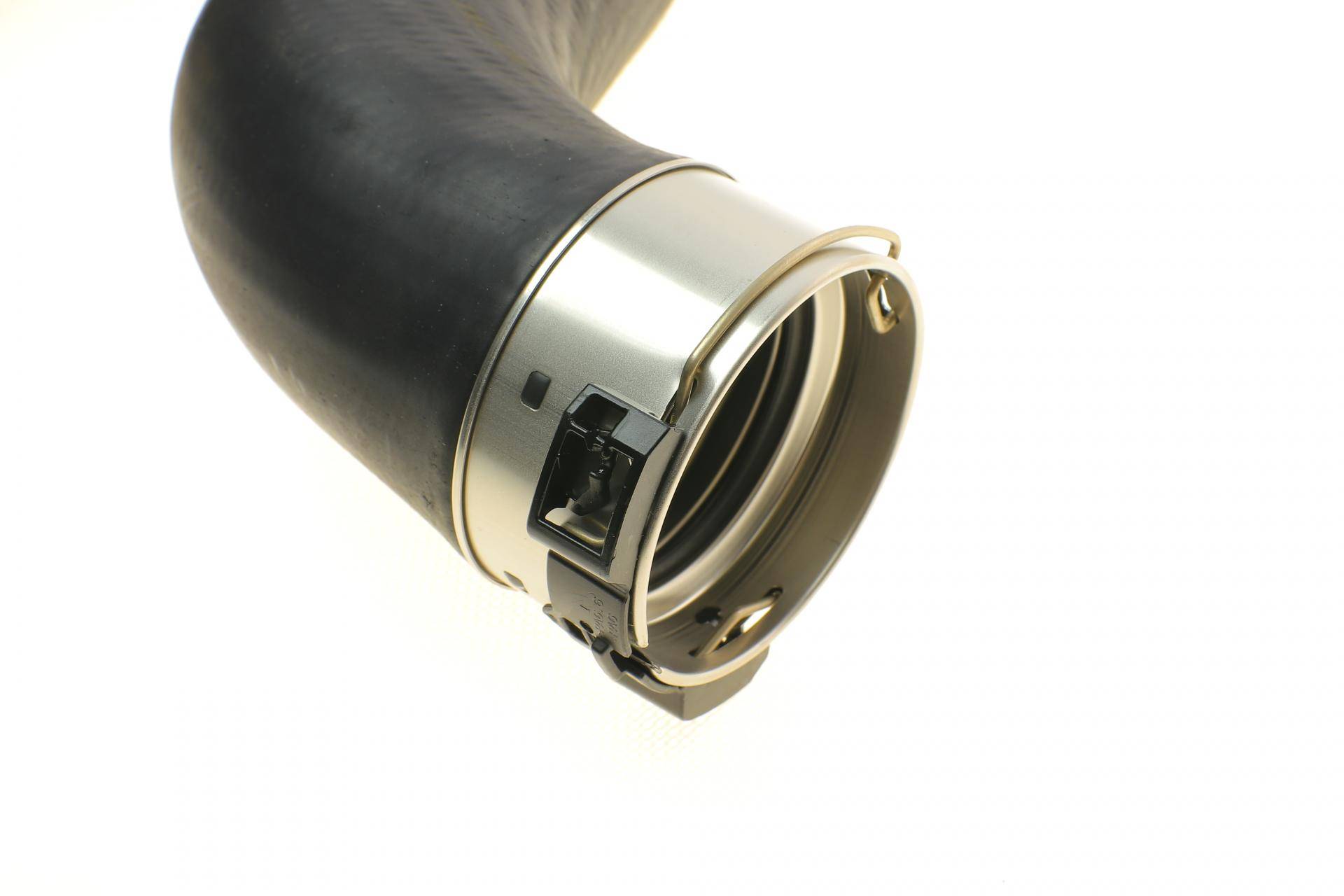 Патрубок інтеркулера (L) MB Sprinter 06- (OM651/OM646/OM642)