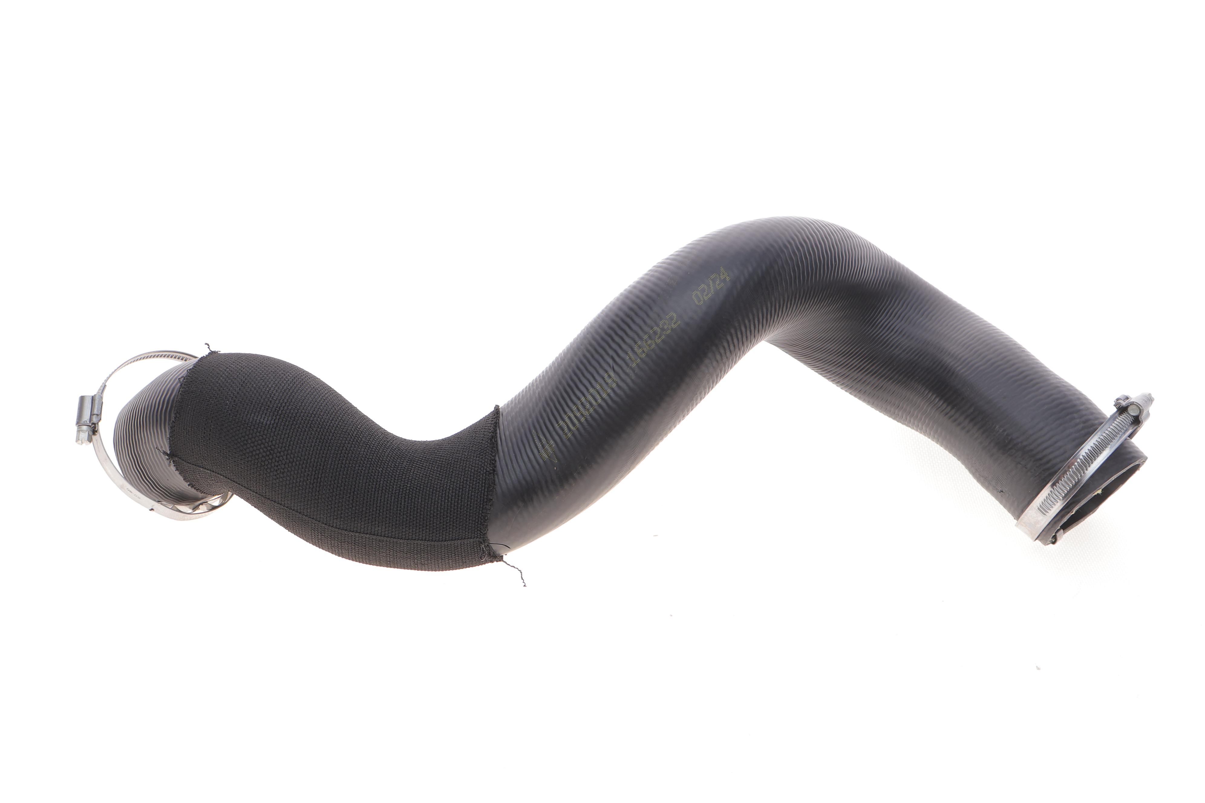 Патрубок інтеркулера (L) Volvo S60/V60/XC60 09-15