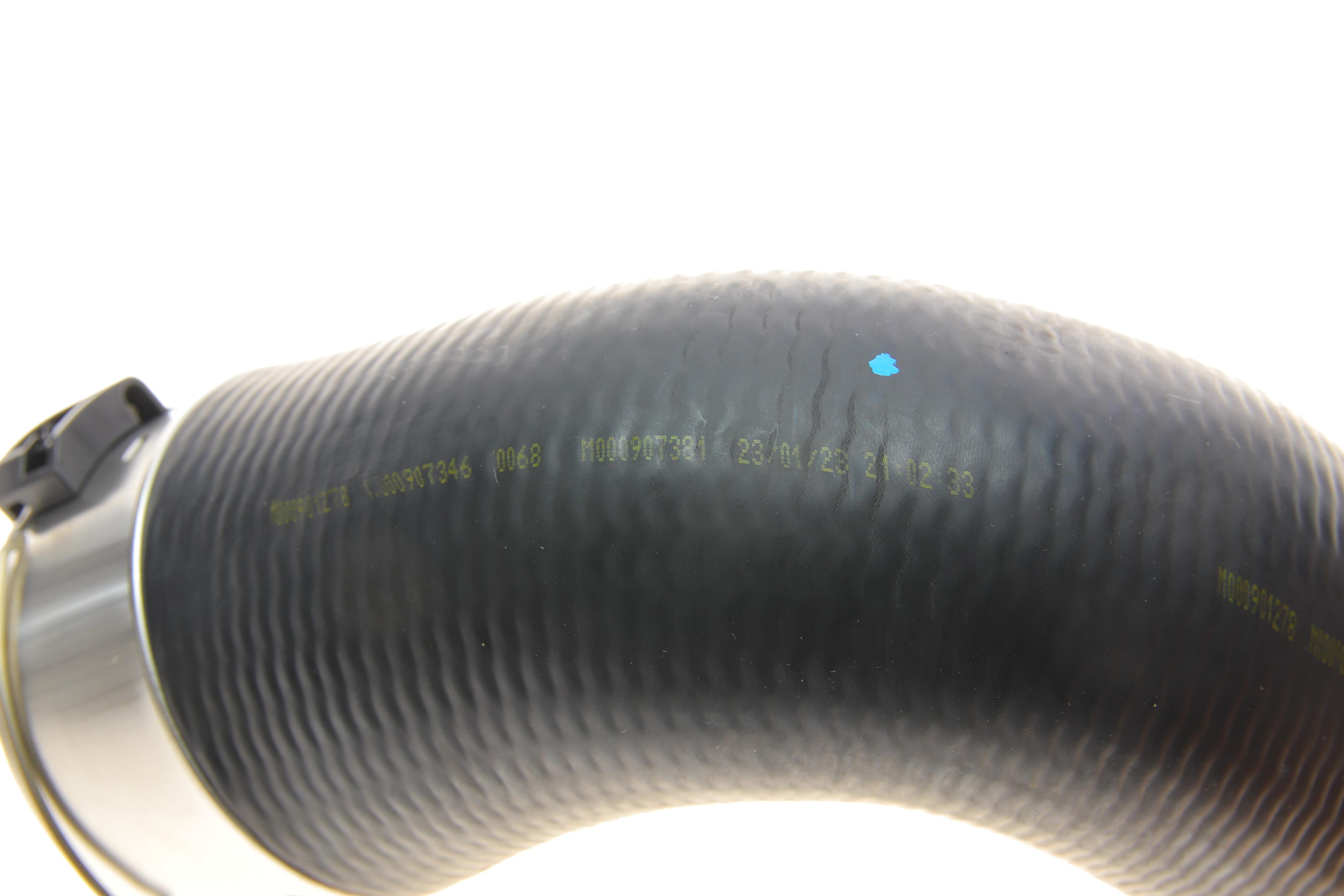 Патрубок інтеркулера (L) MB Sprinter 906 OM651 09-