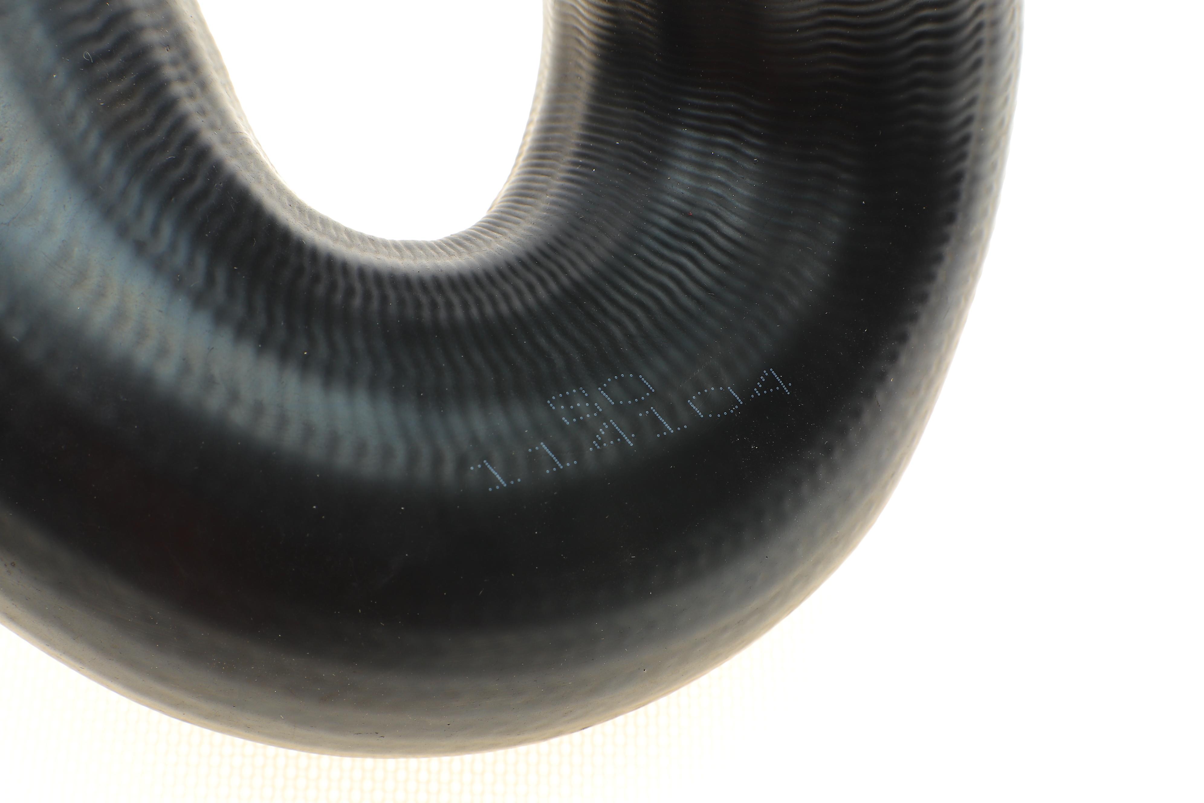 Патрубок інтеркулера (верхній) (R) VW Passat 1.8 T/2.5 TDI 00-05