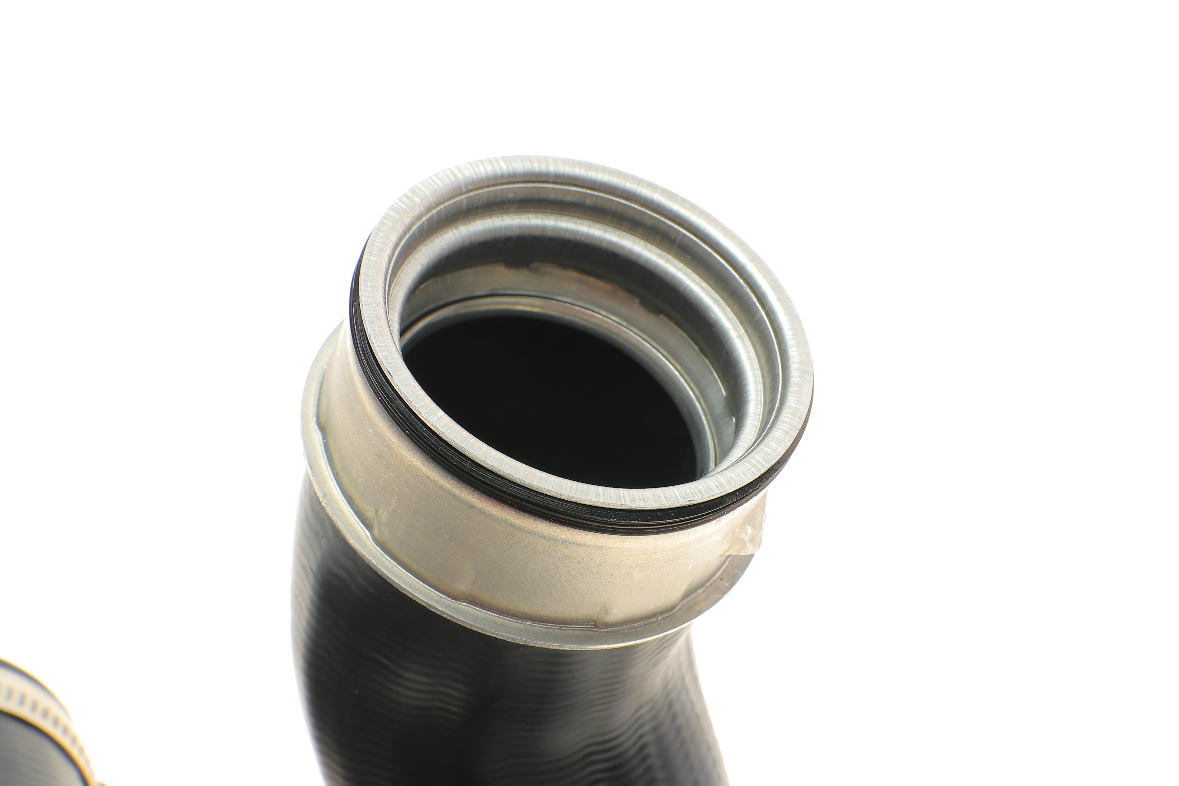 Патрубок інтеркулера (верхній) (R) VW Passat 1.8 T/2.5 TDI 00-05