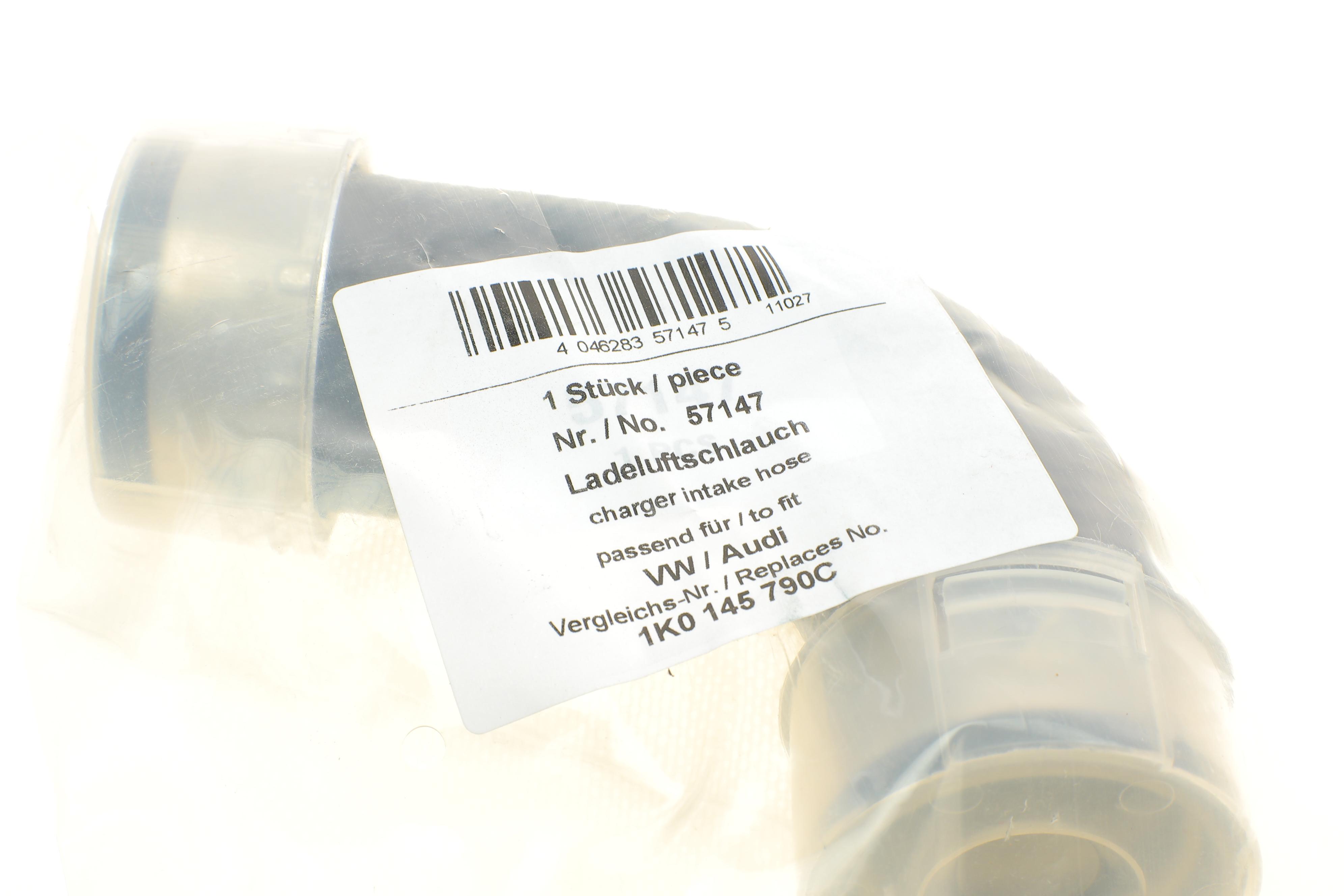 Патрубок інтеркулера (зверху) (R) VW Golf V/Passat 2.0 TDI 05-13