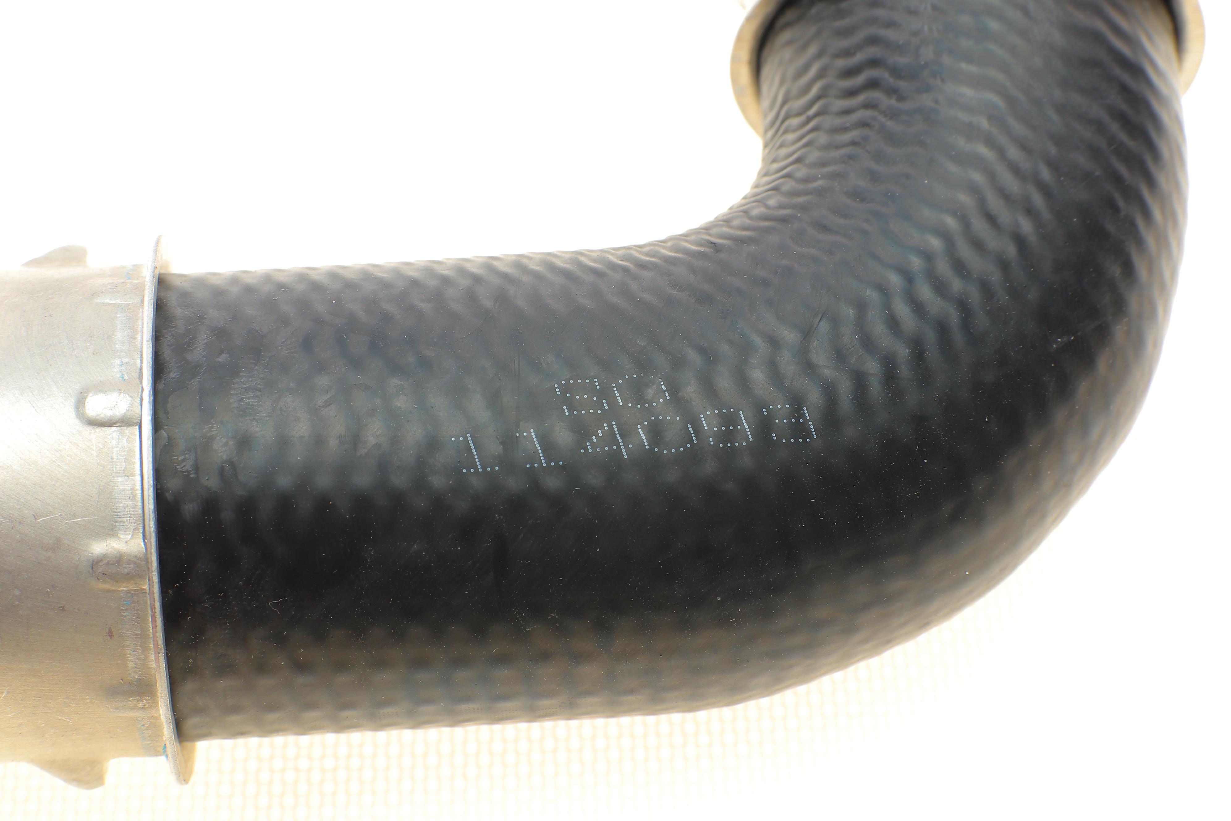 Патрубок інтеркулера (задній) (R) VW Caddy III 1.9DI (75kw)