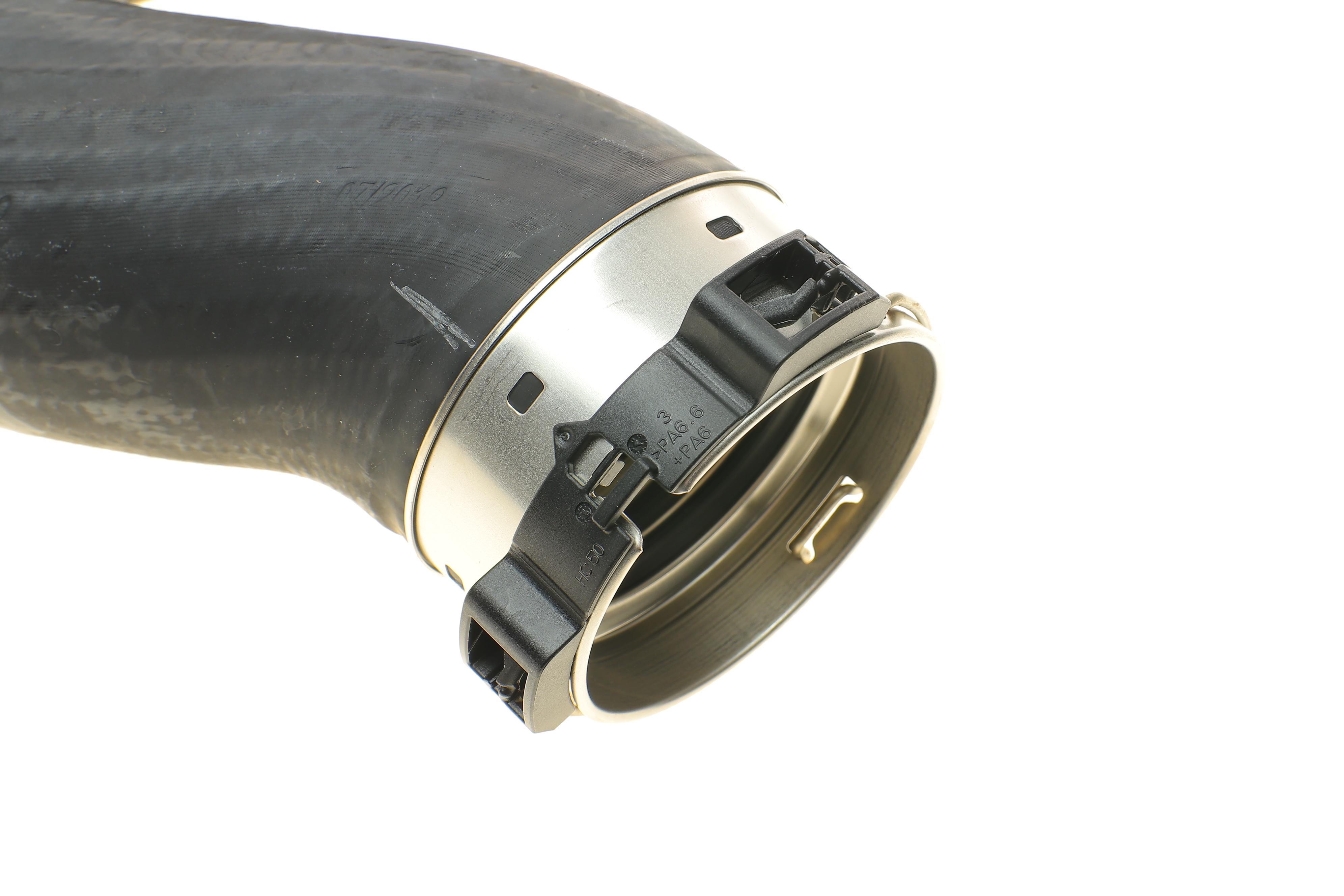 Патрубок інтеркулера (R) MB Sprinter 906 06- OM651