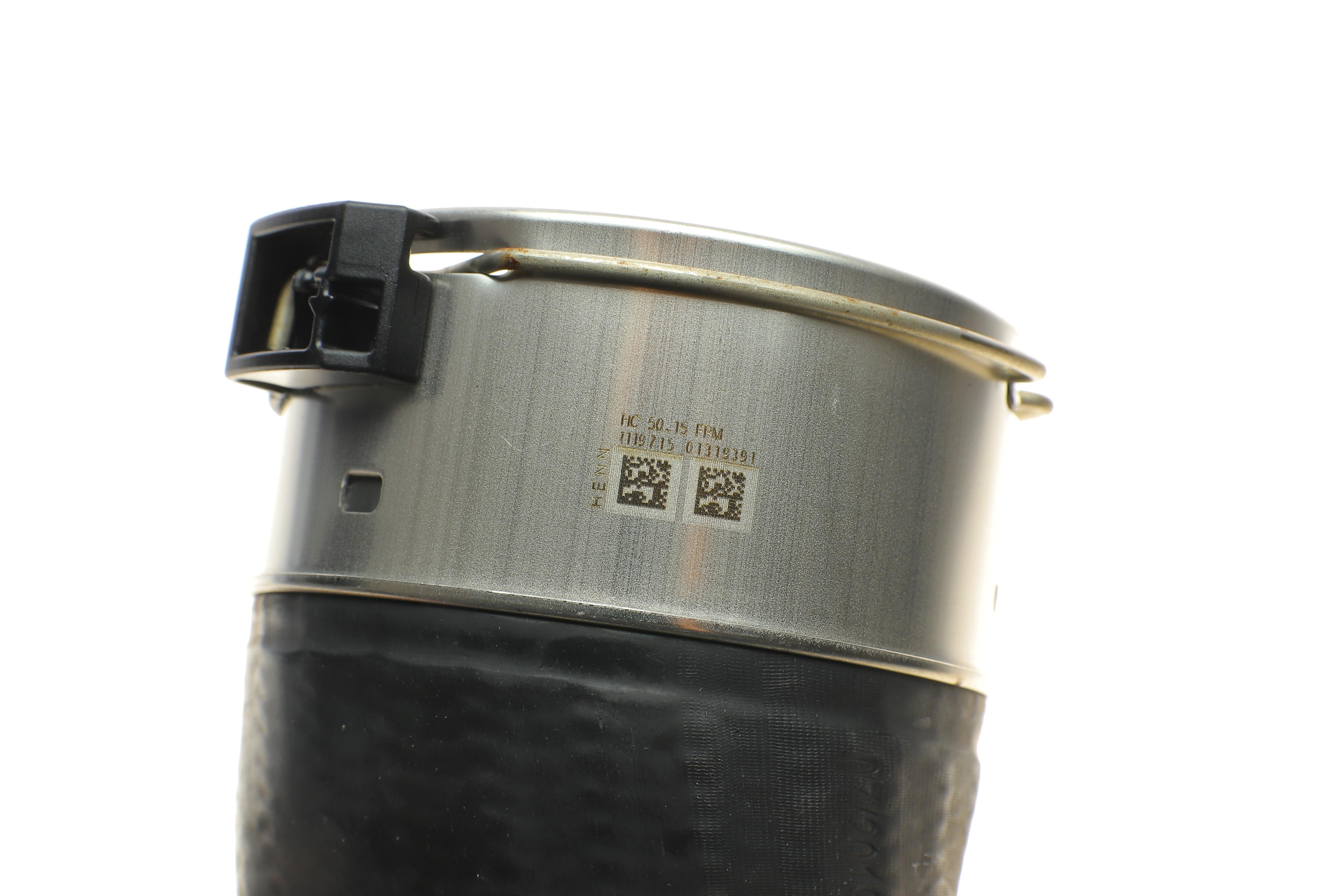 Патрубок інтеркулера (R) MB Sprinter 906 06- OM651