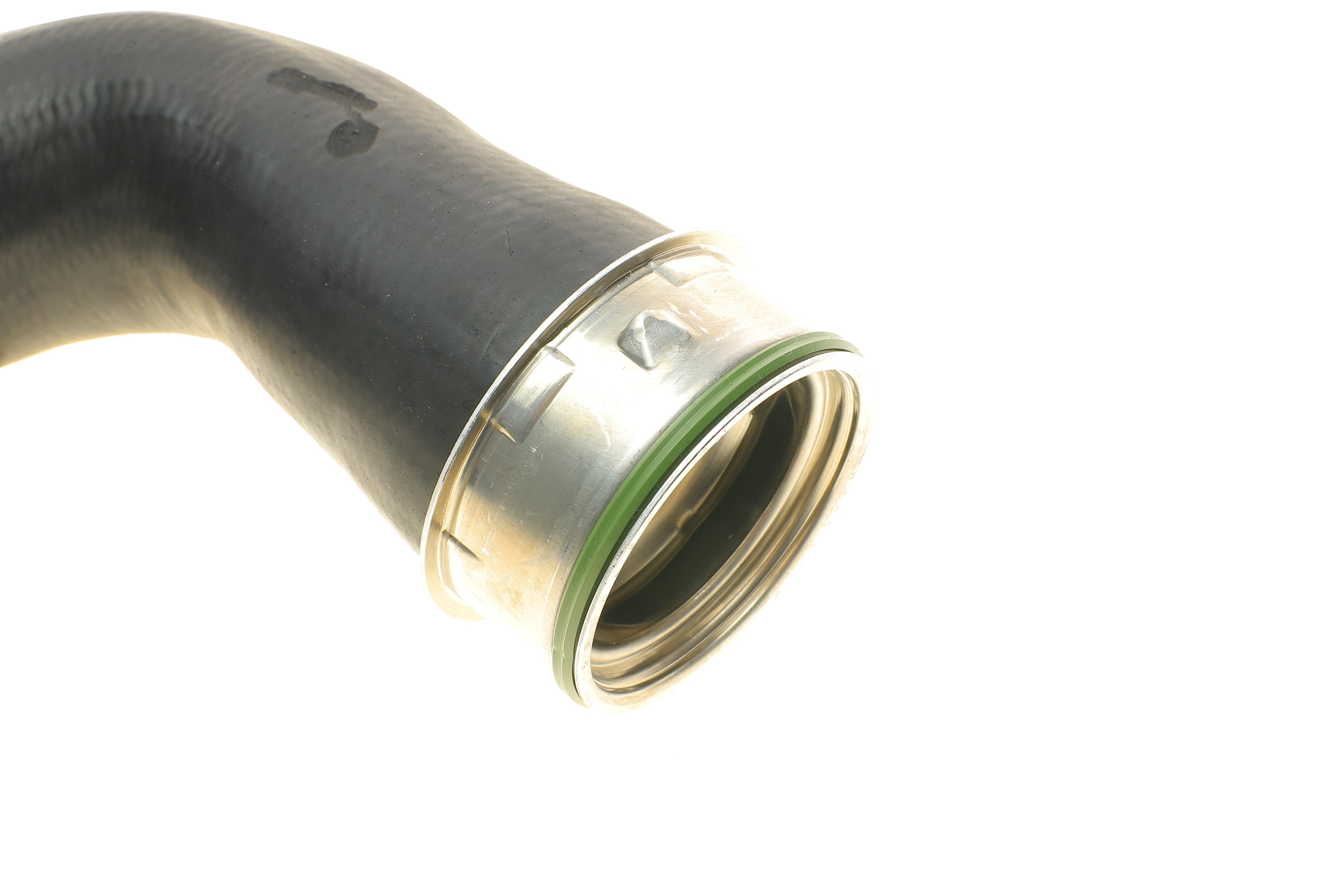 Патрубок інтеркулера (верхній) VW Passat/Golf V/Skoda Superb 2.0TDI 03-