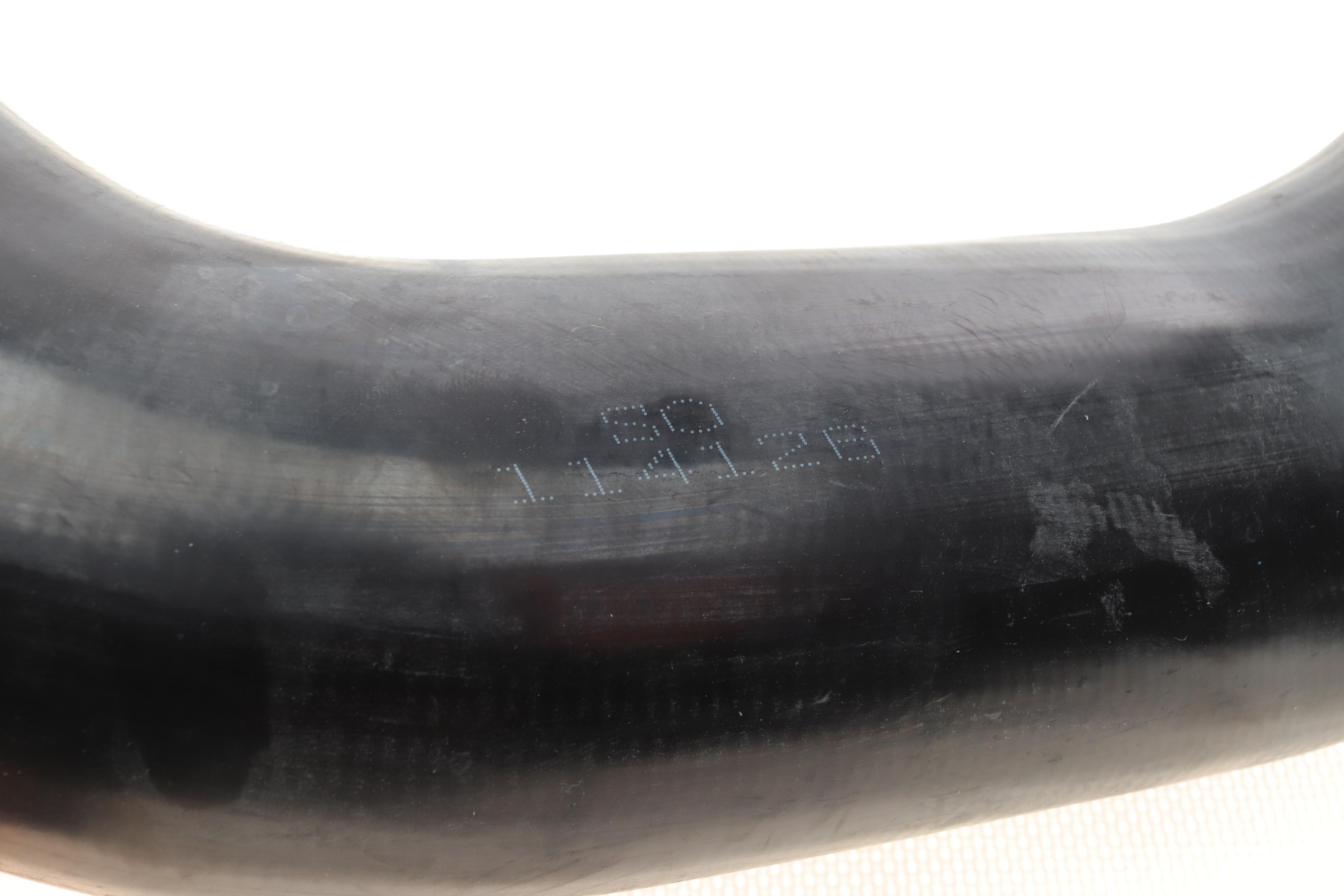 Патрубок інтеркулера (нижній) (L) VW Tiguan 2.0 TDI 07-18