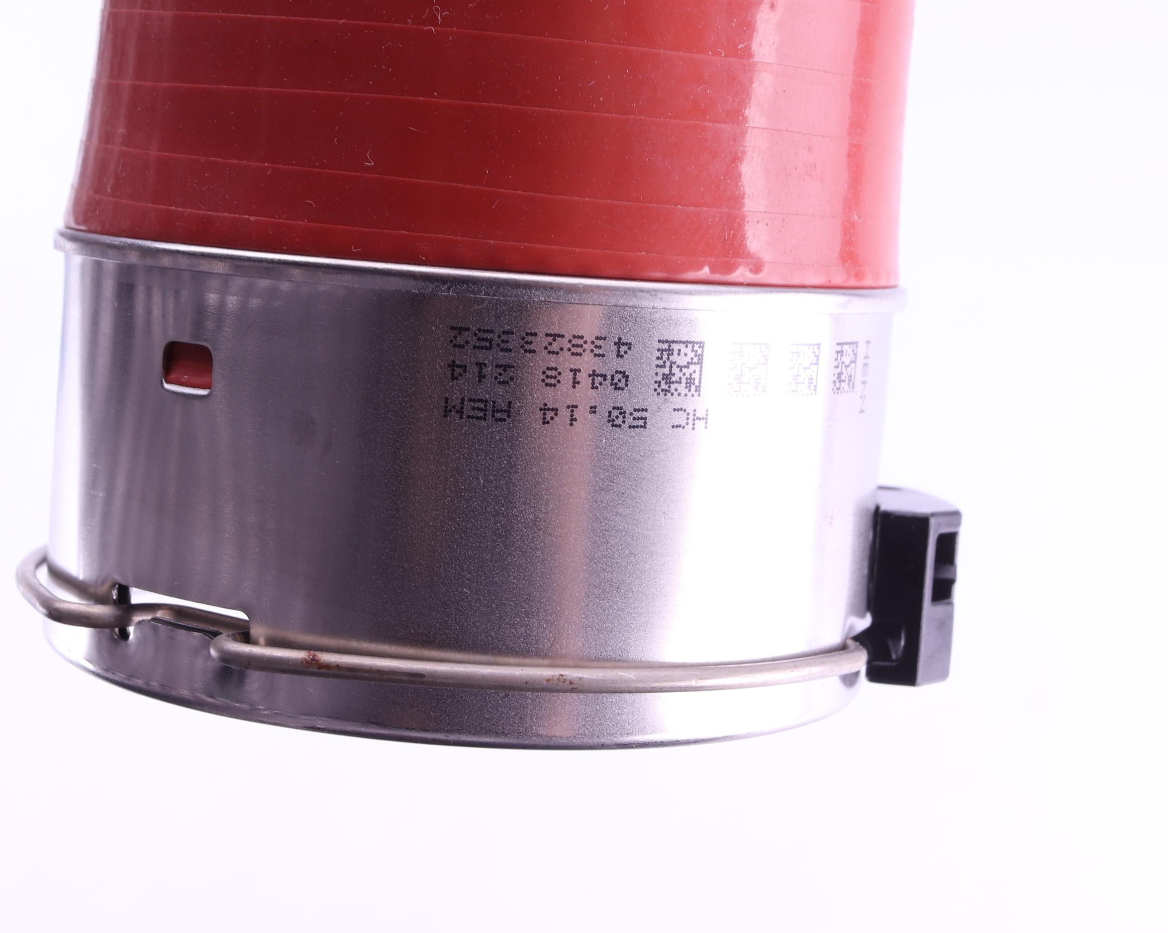 Патрубок інтеркулера (R) MB Sprinter 906 OM651