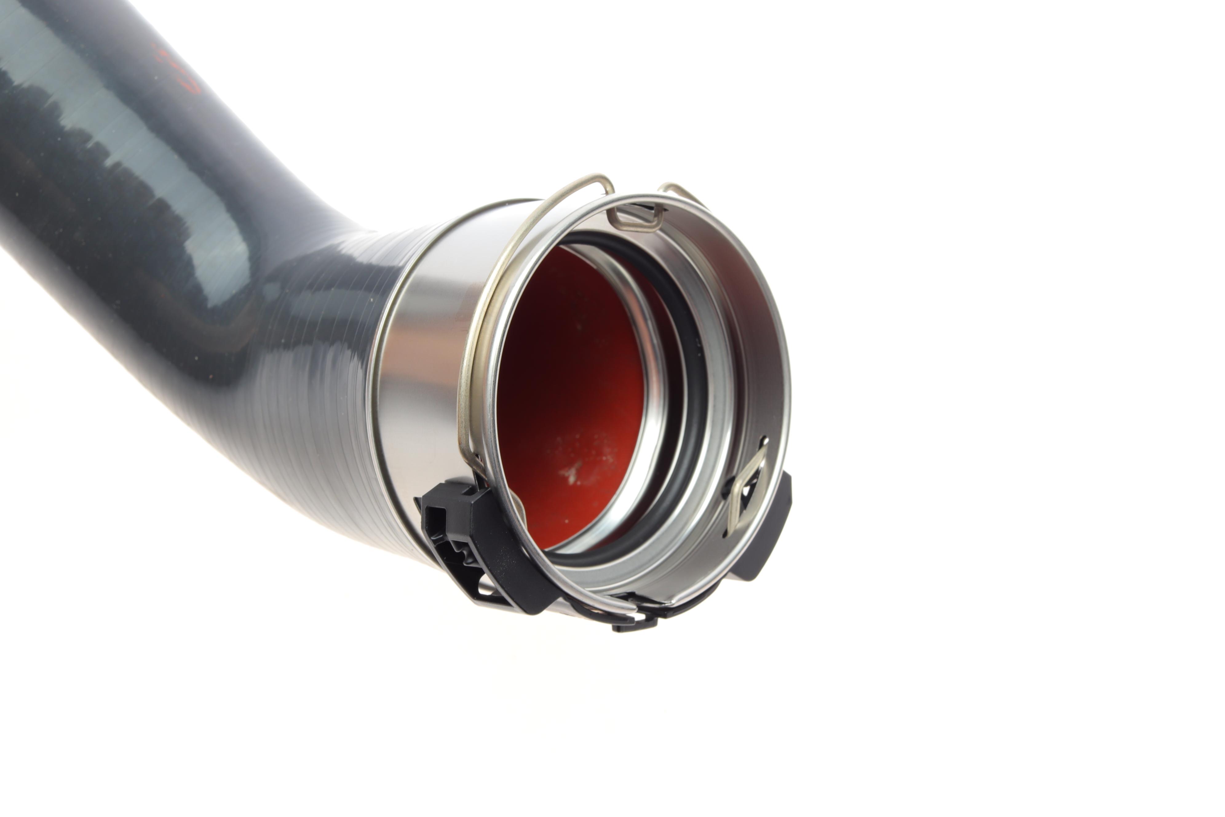 Патрубок інтеркулера Dacia Duster/Renault Clio IV 1.5dCi 12-