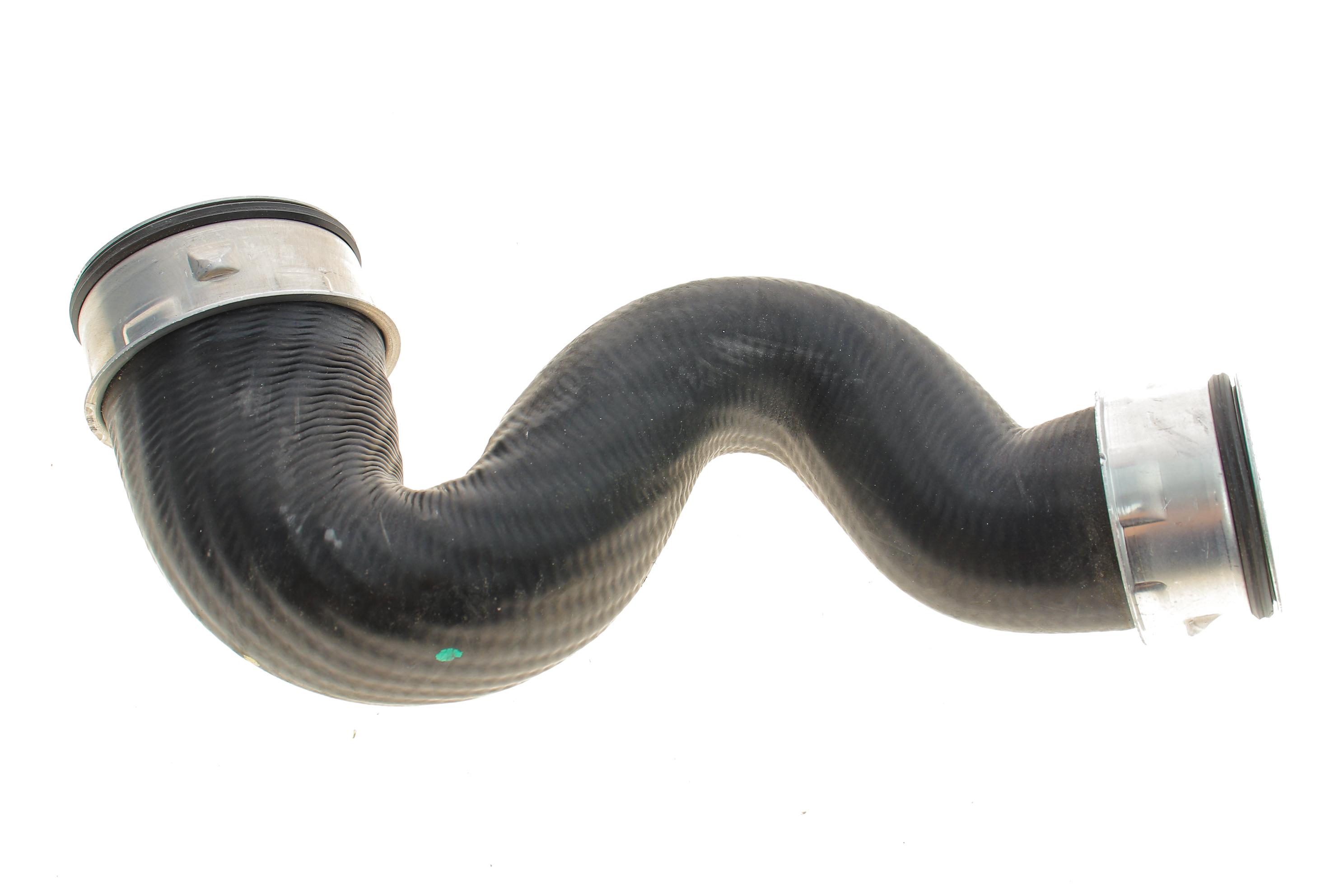 Патрубок інтеркулера Skoda Superb/VW Passat 1.9TDI 00-08