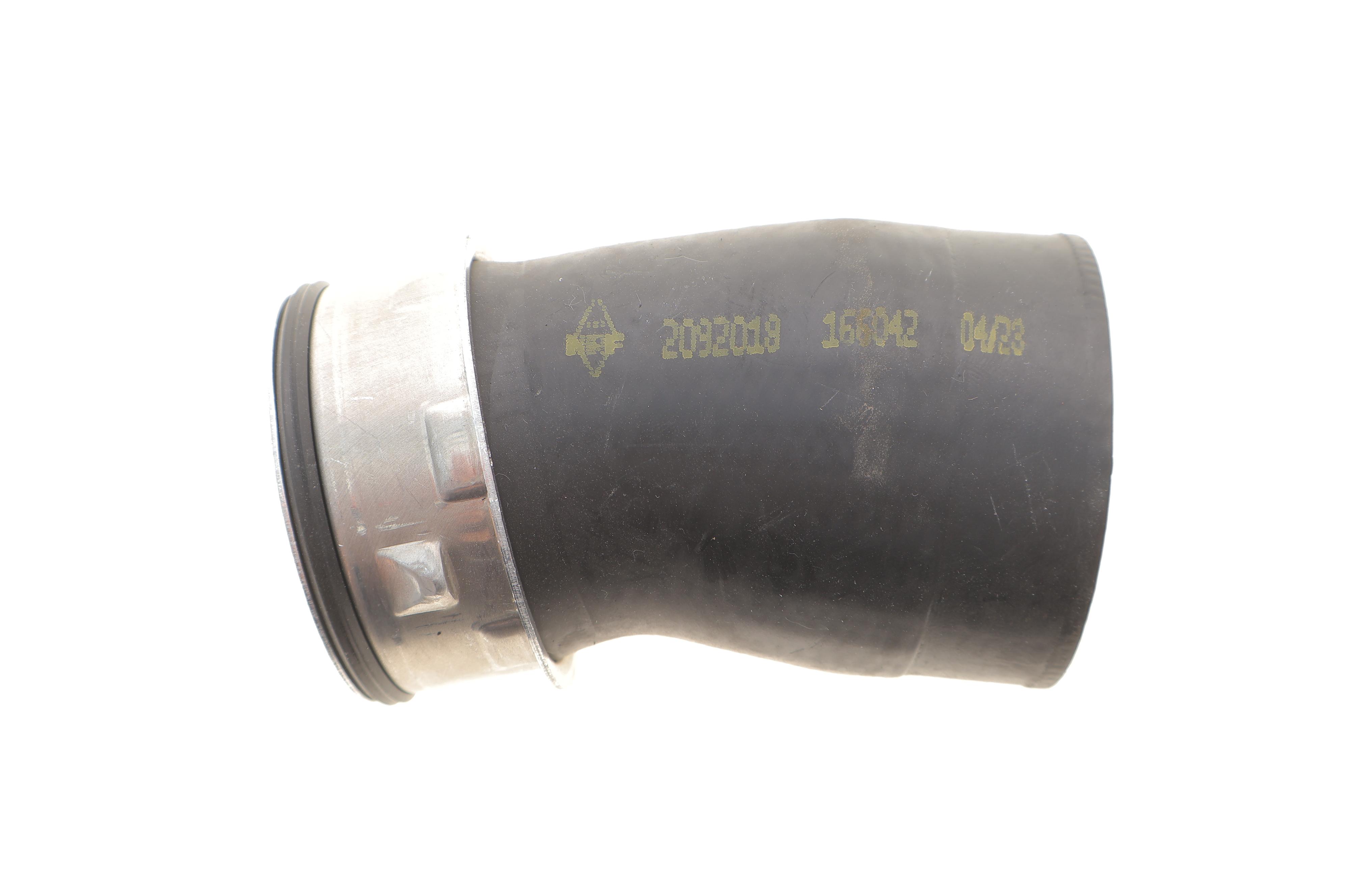 Патрубок інтеркулера (верхній) VW Passat/ Tiguan/ 1.8-2.0 TFSI 04- (OE VAG)