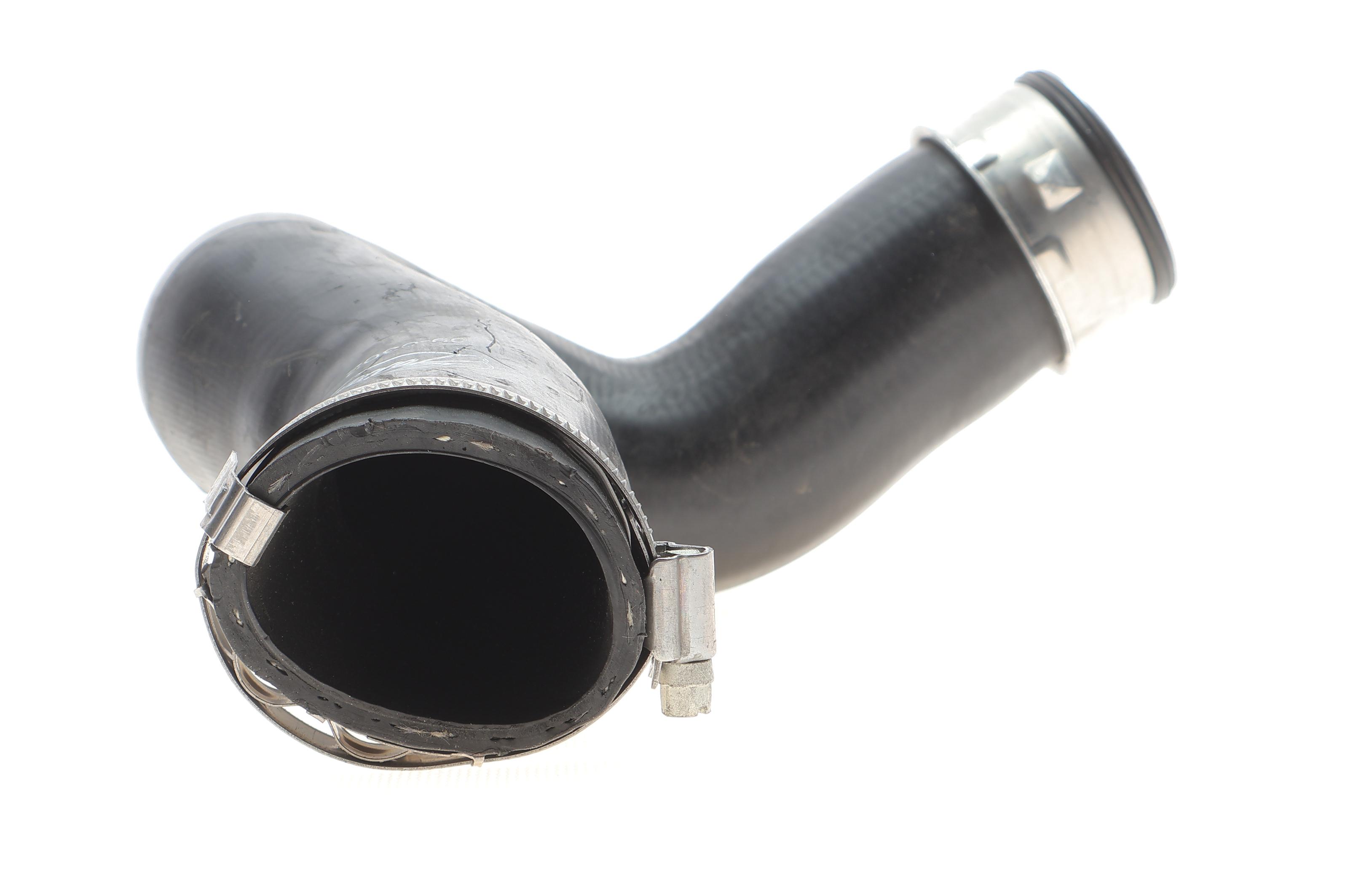 Патрубок інтеркулера Audi Q7/VW Touareg 3.0 TDI 04-15