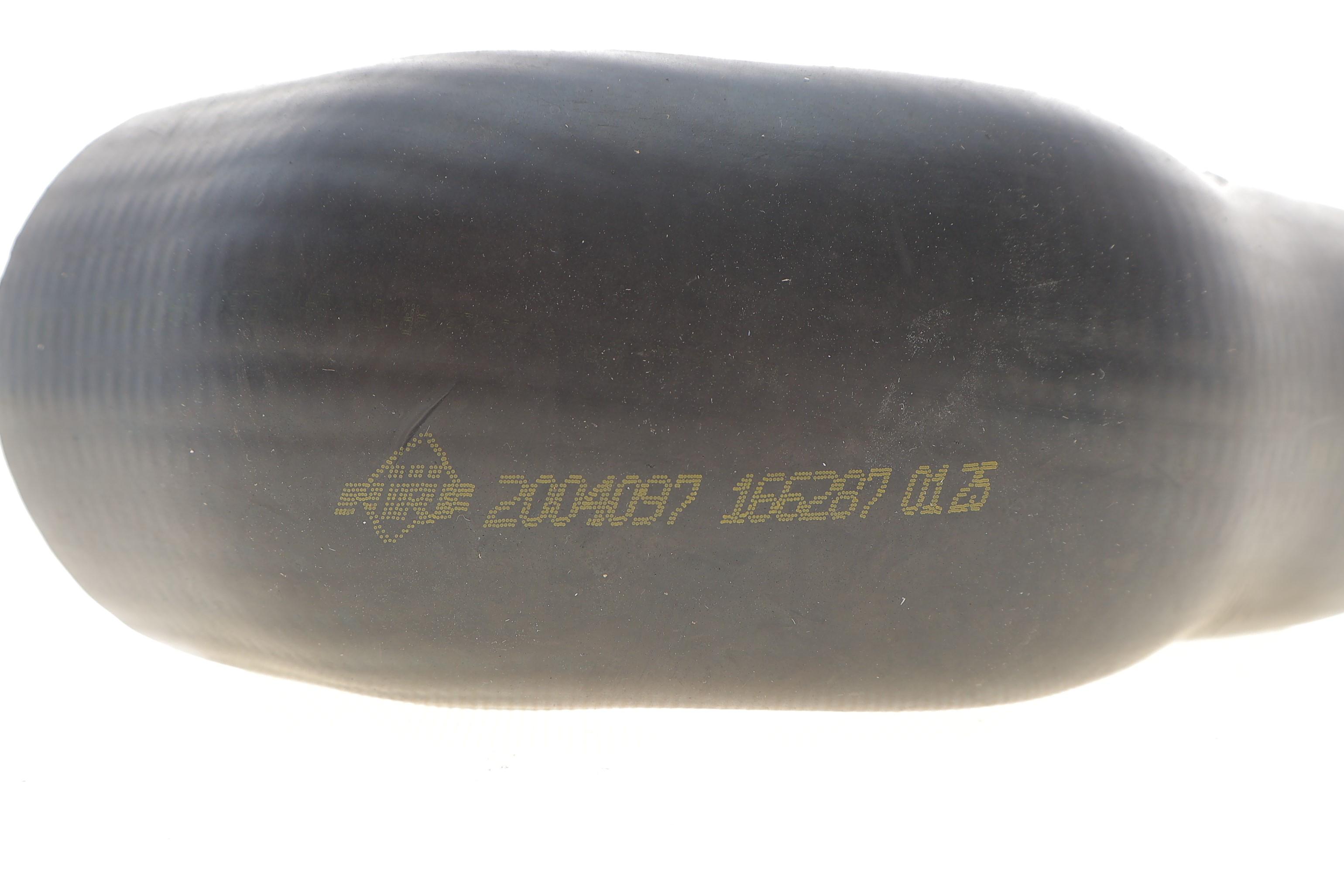 Патрубок інтеркулера VW Golf/ Jetta/ Eos/ Touran 1.4 TSI 06-