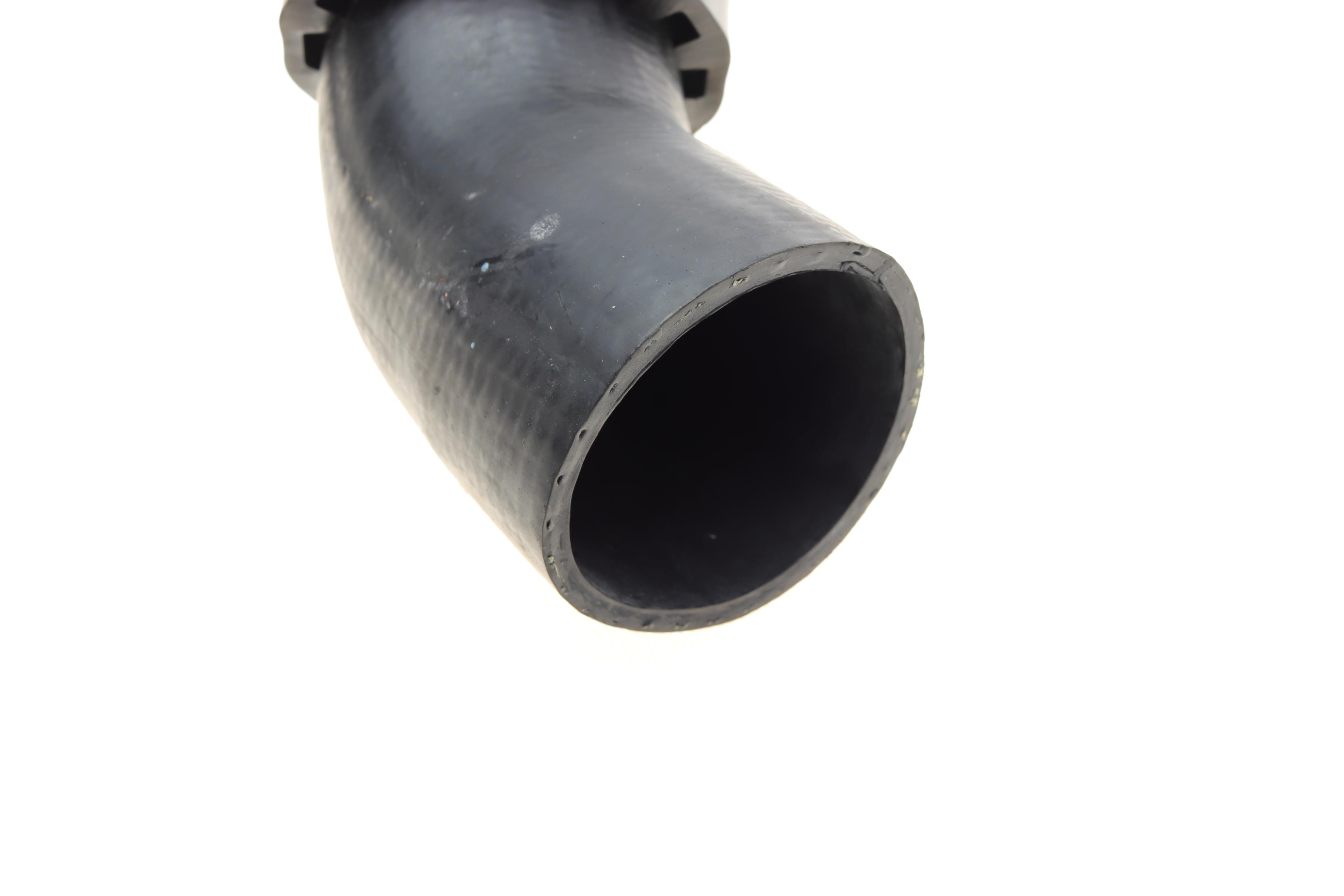 Патрубок інтеркулера (L) VW T5 2.0TDI/BiTDI 09-15