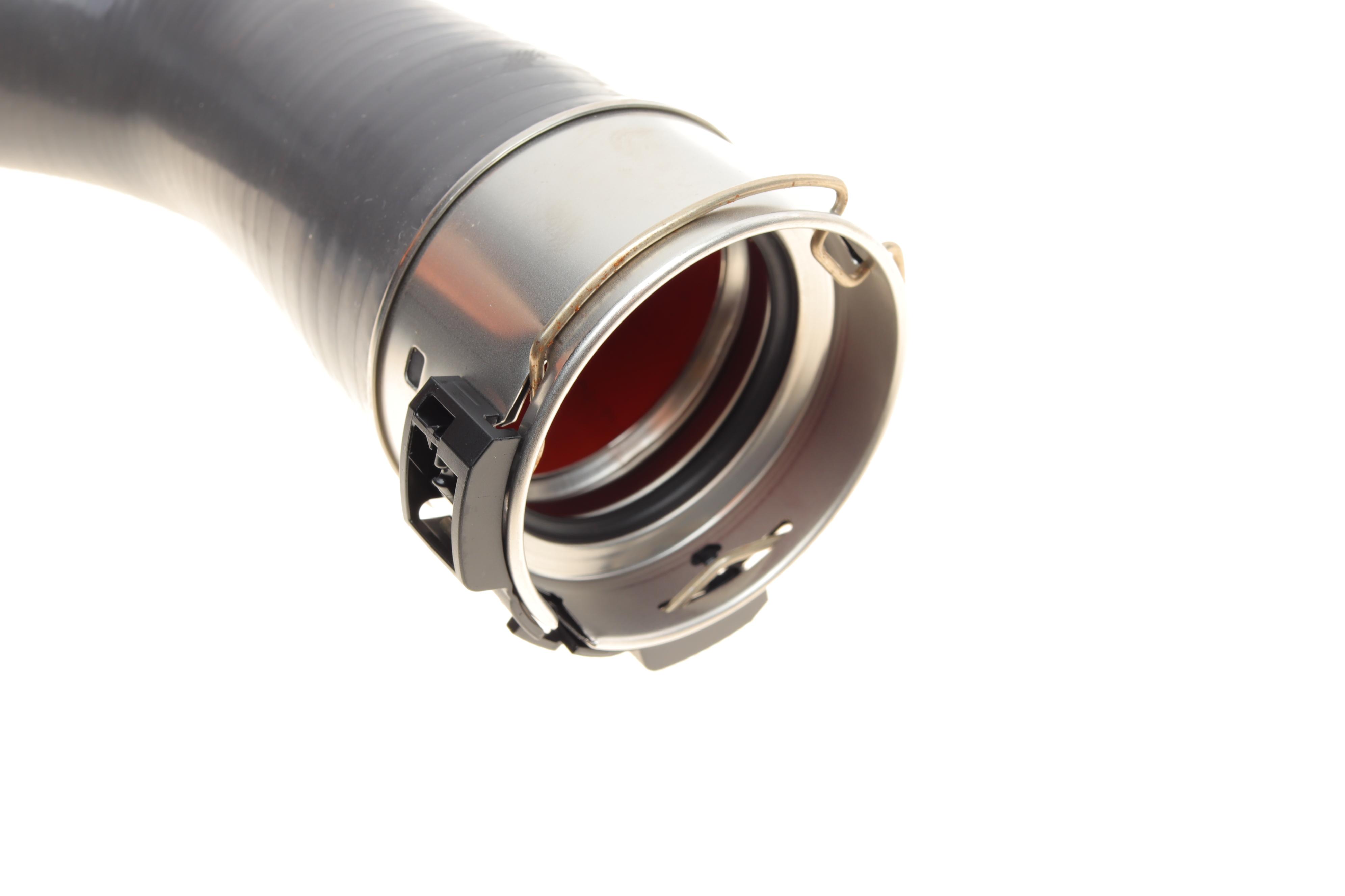 Патрубок інтеркулера Dacia Duster/Renault Clio IV 1.5dCi 13-