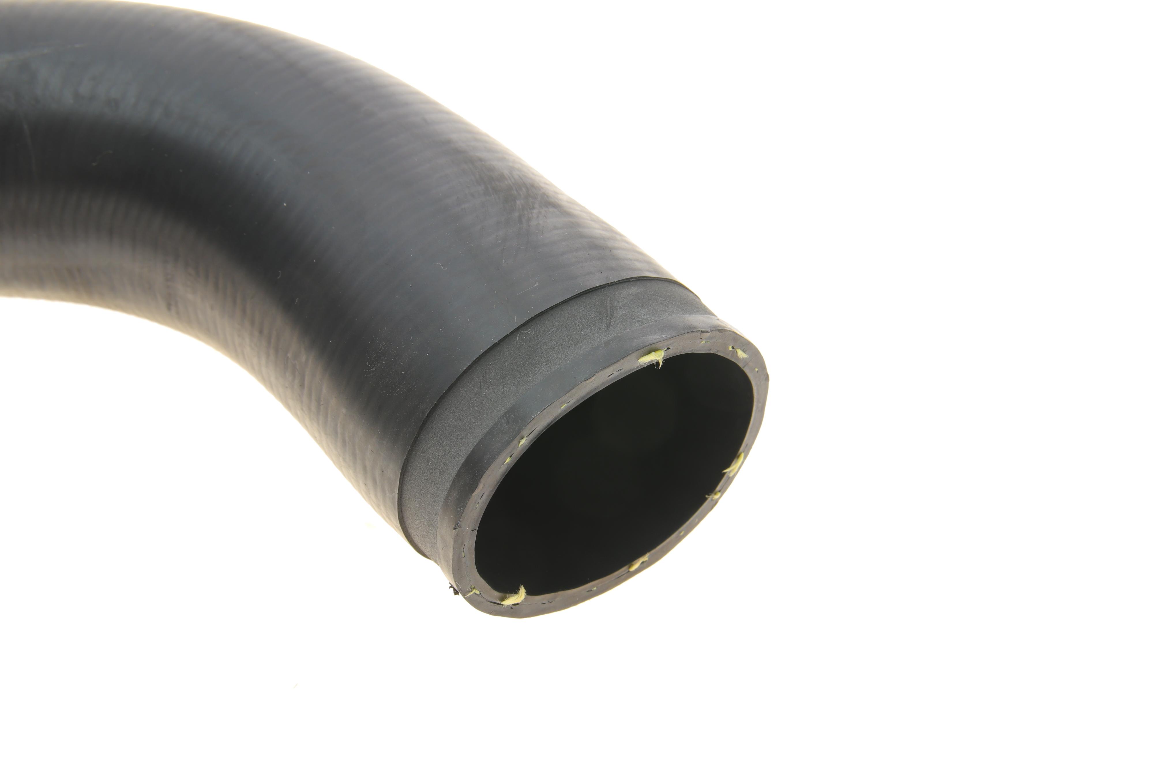 Патрубок інтеркулера VW Passat/Skoda Octavia II 2.0 TDI 03-17